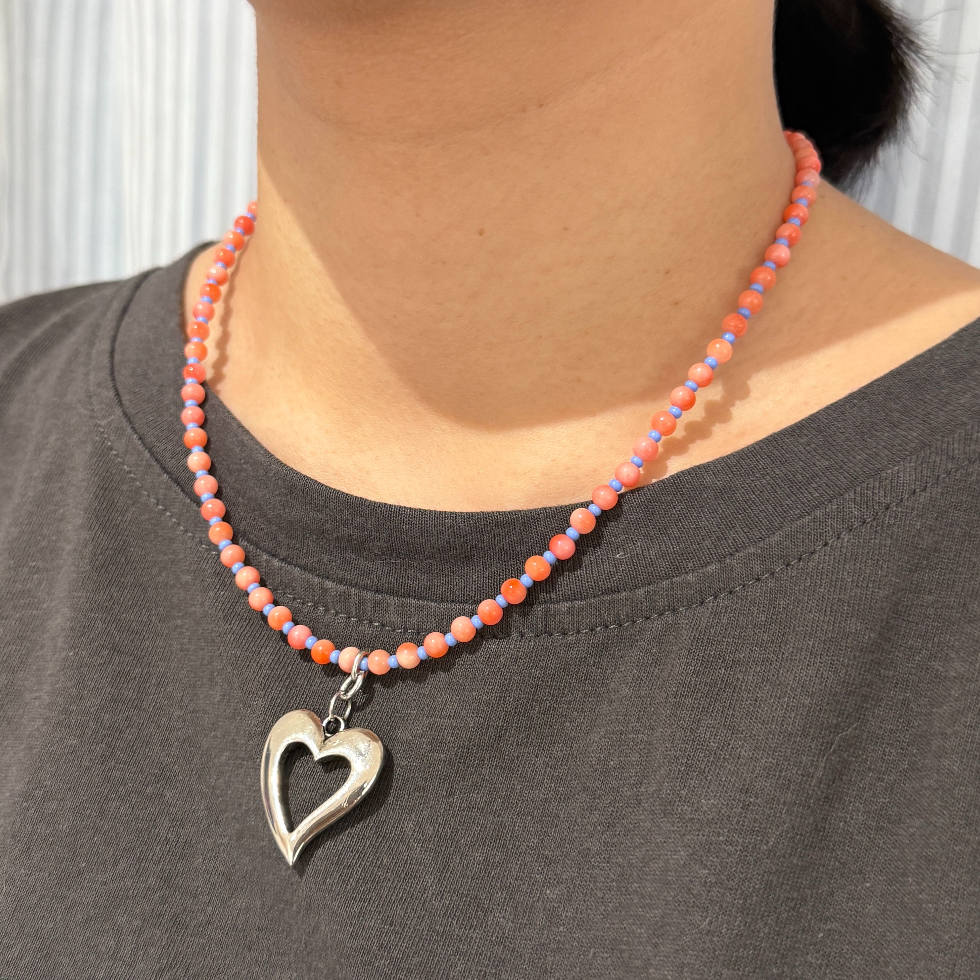珊瑚珠愛心墜飾項鍊