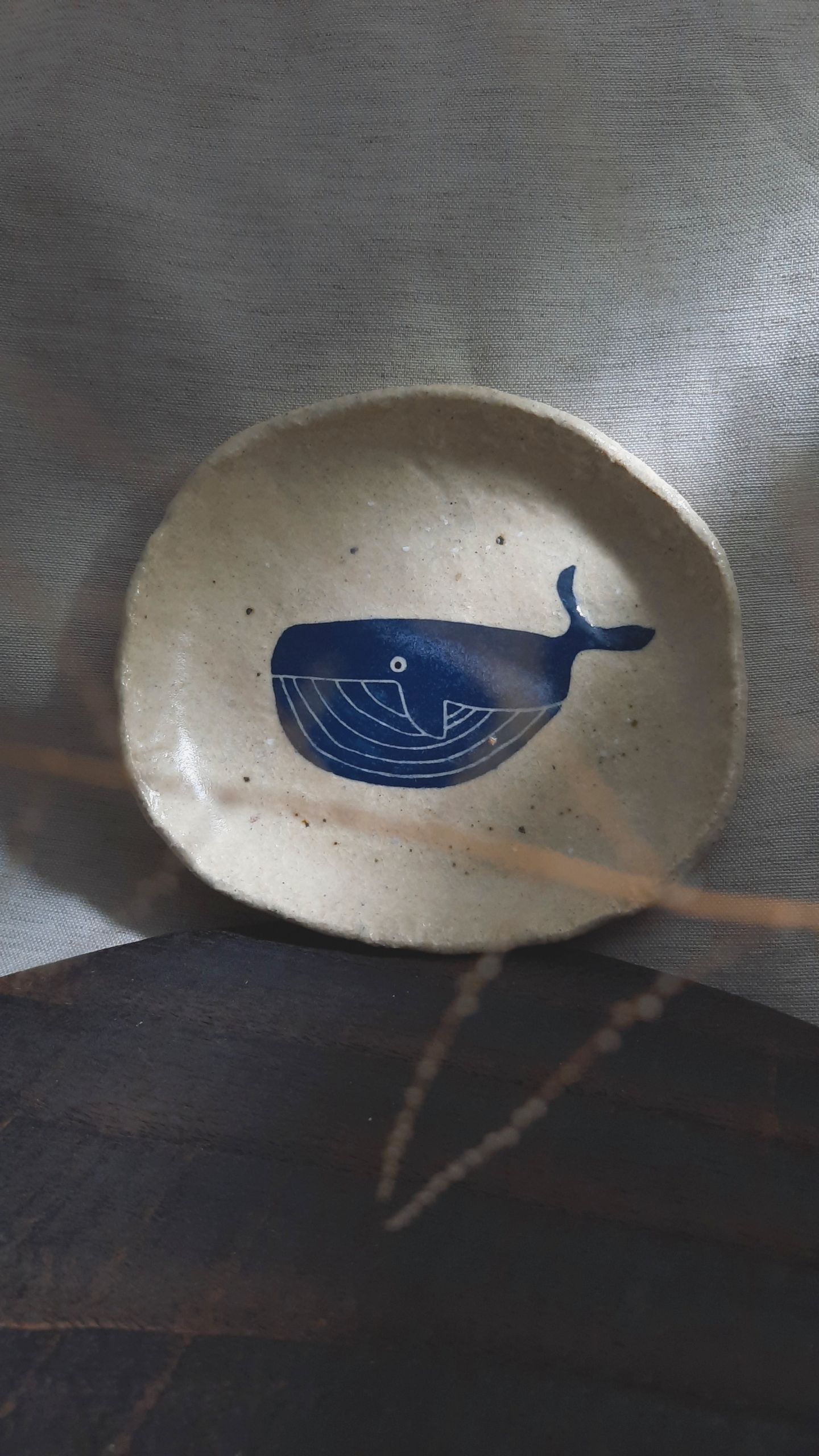 藍鯨手繪陶盤 鯨魚 Whale