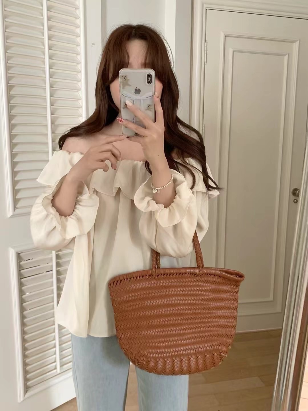 《浪漫女孩》荷葉一字領上衣