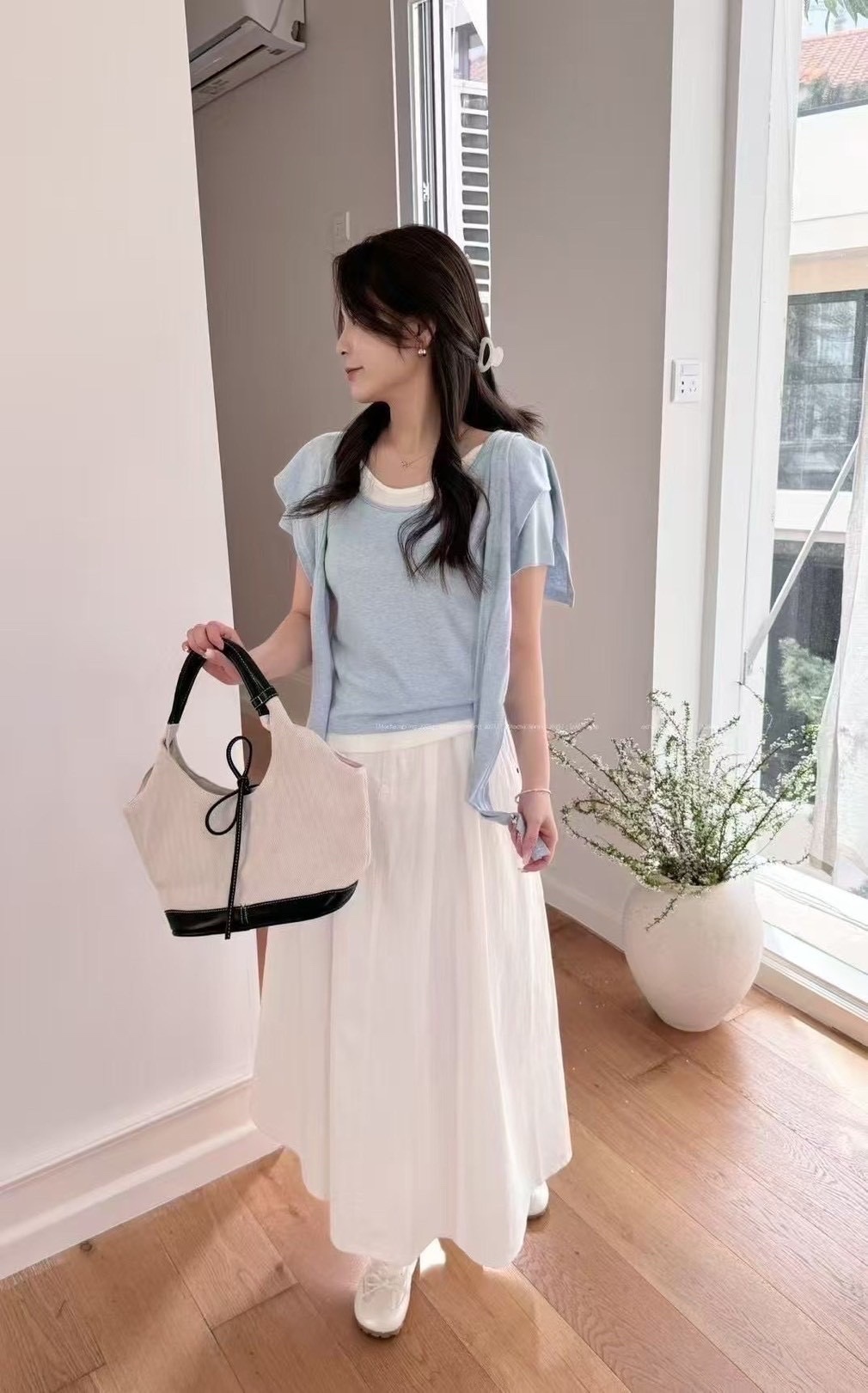 韓系薄款假兩件上衣+同色系披肩