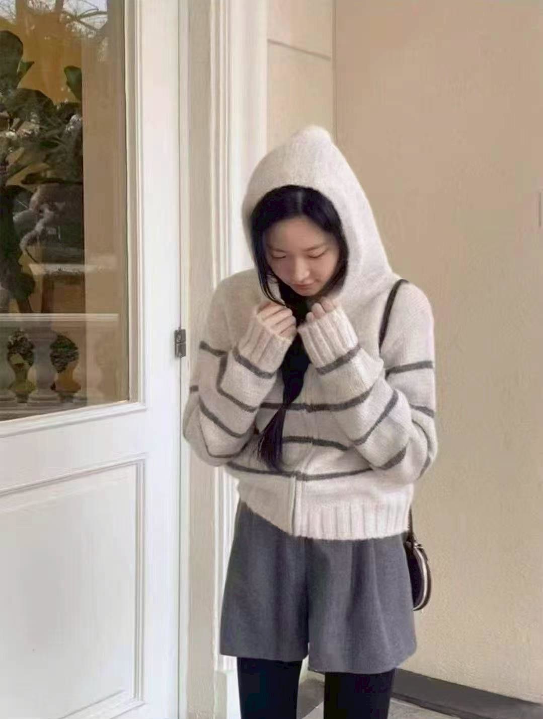 《韓國歐膩同款》毛絨連帽厚毛衣