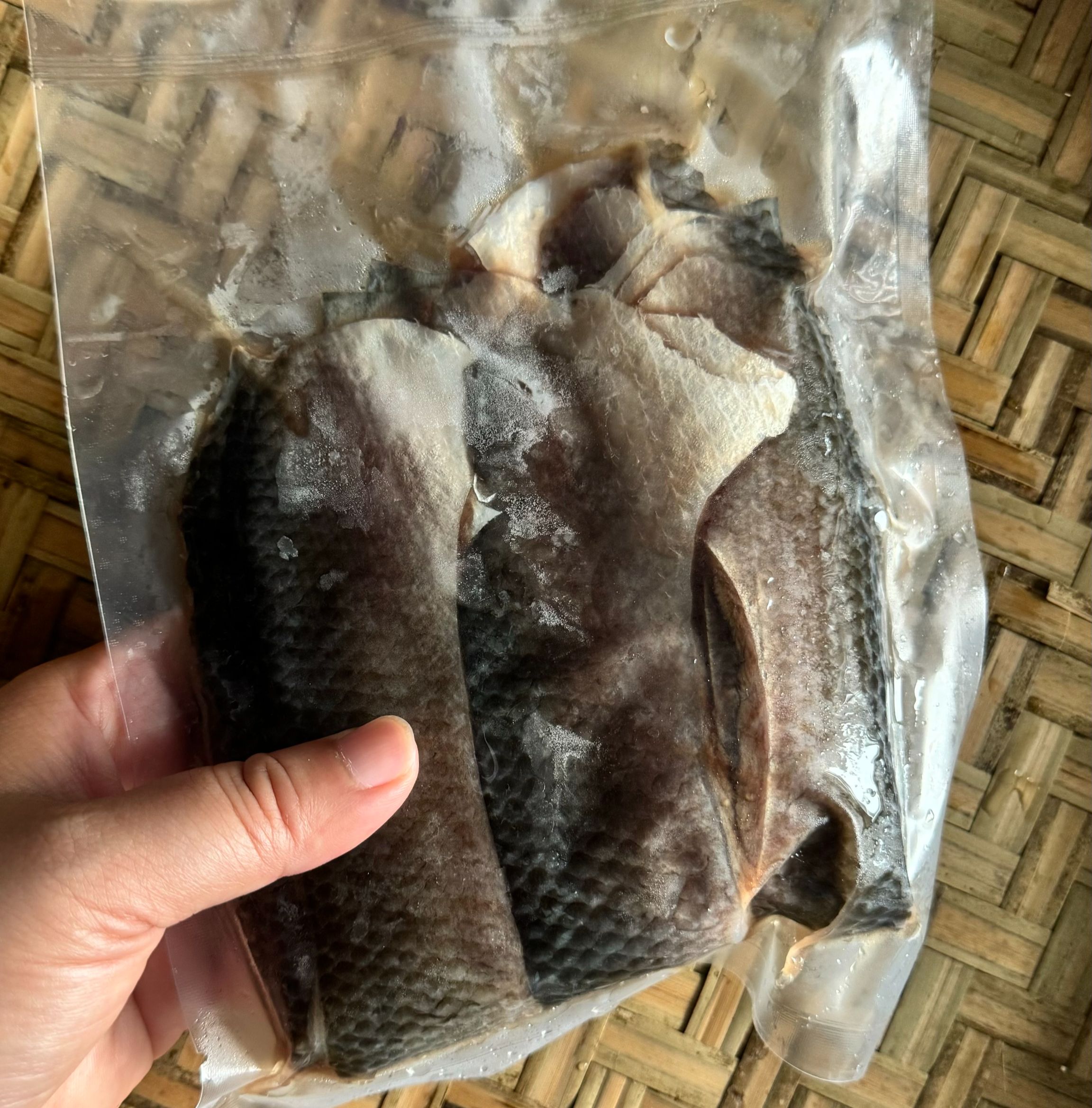 去刺鮮美虱目魚皮（300g±10%/包）