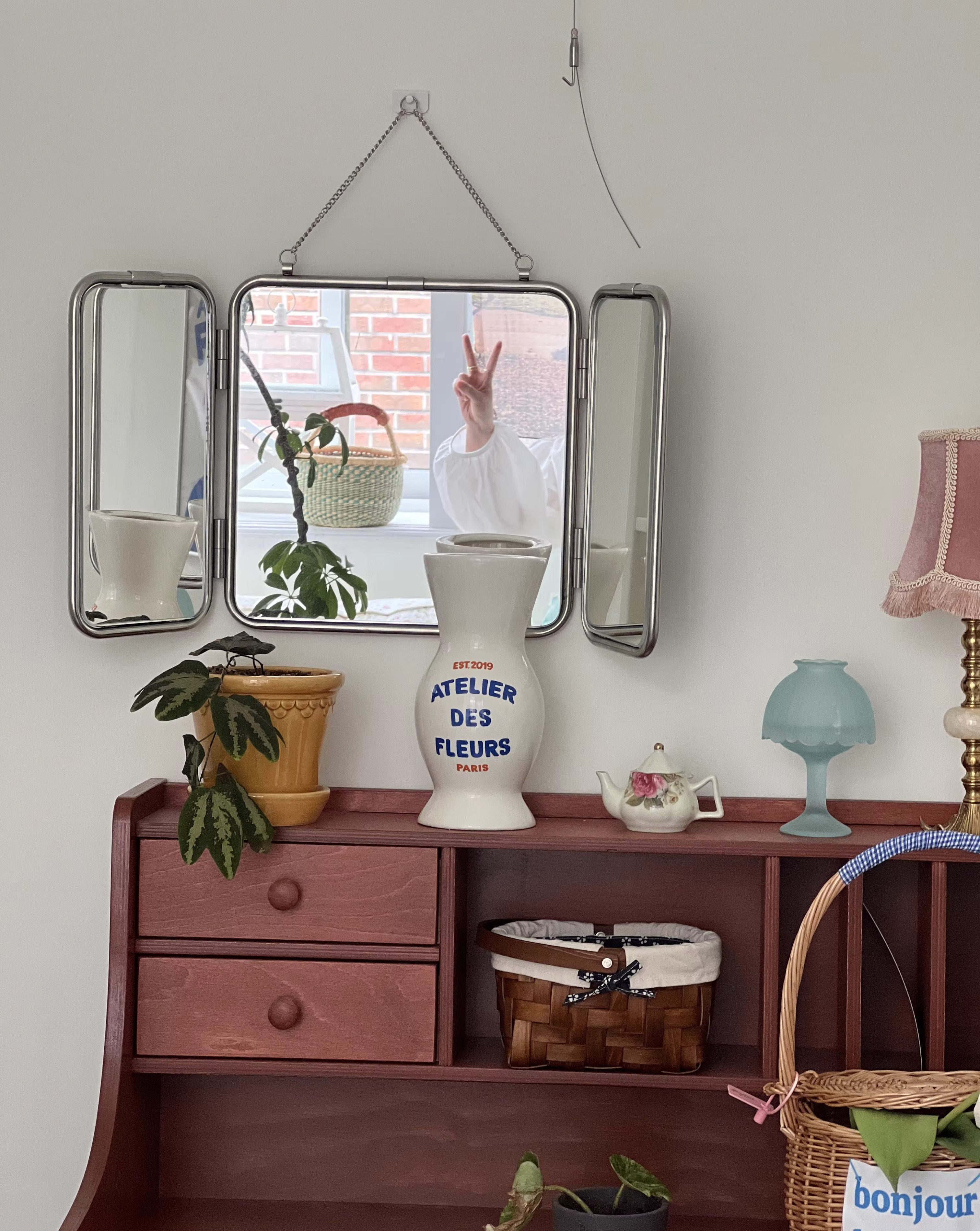 韓式 不銹鋼掛牆   三折鏡