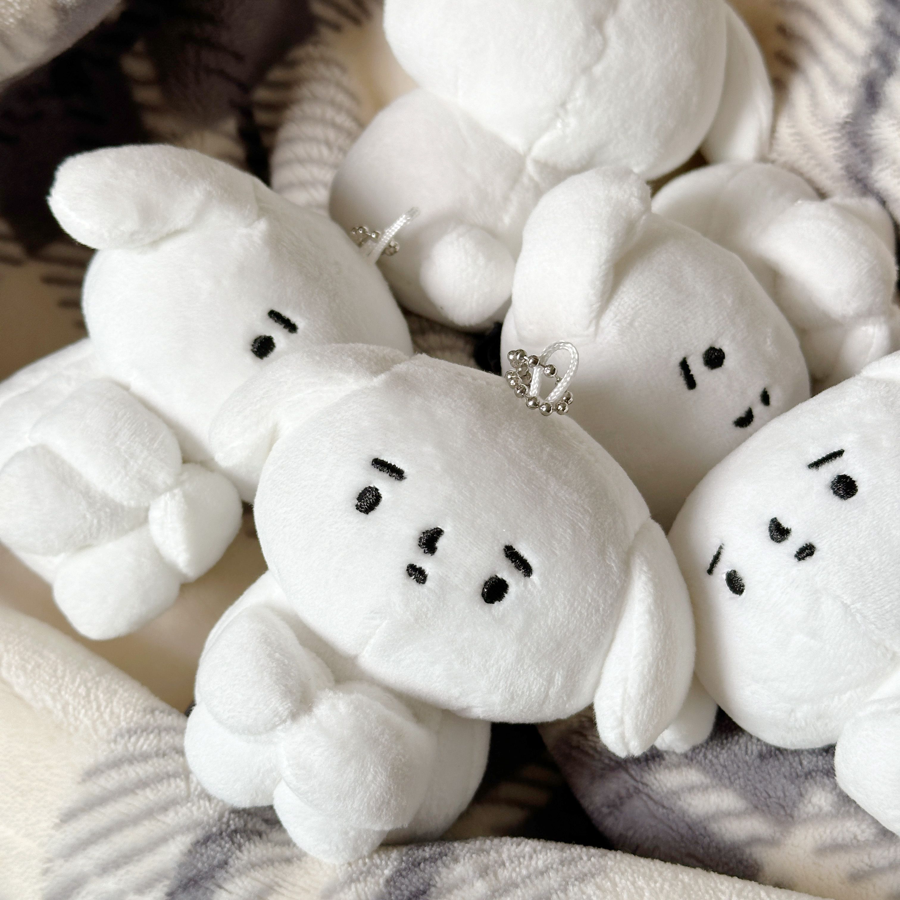 縮起來神秘狗娃娃吊飾｜YuYing