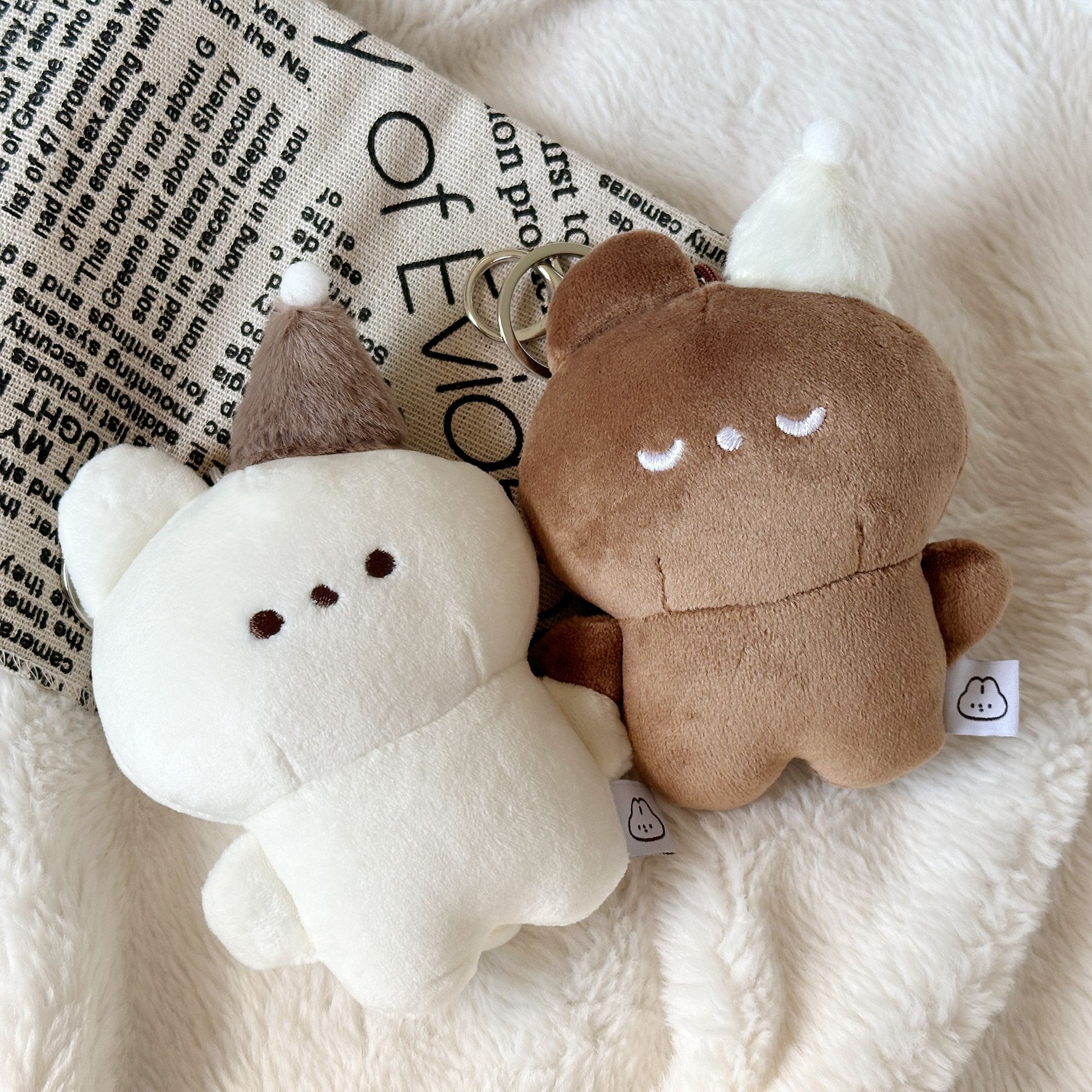 睡帽兔兔磁吸娃娃吊飾_2款｜YuYing