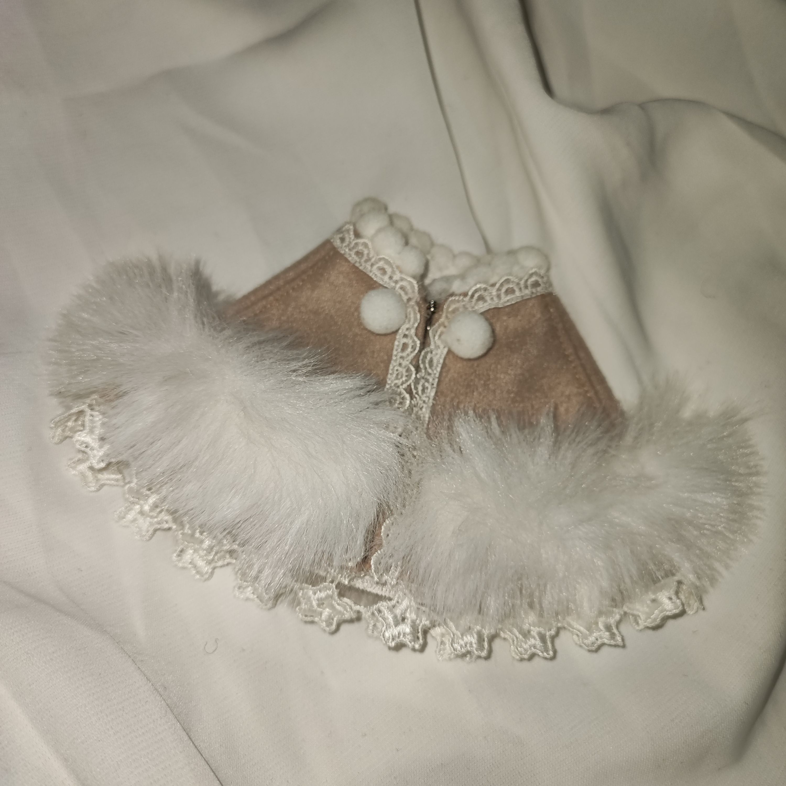 6分* 奶茶色毛絨絨披風