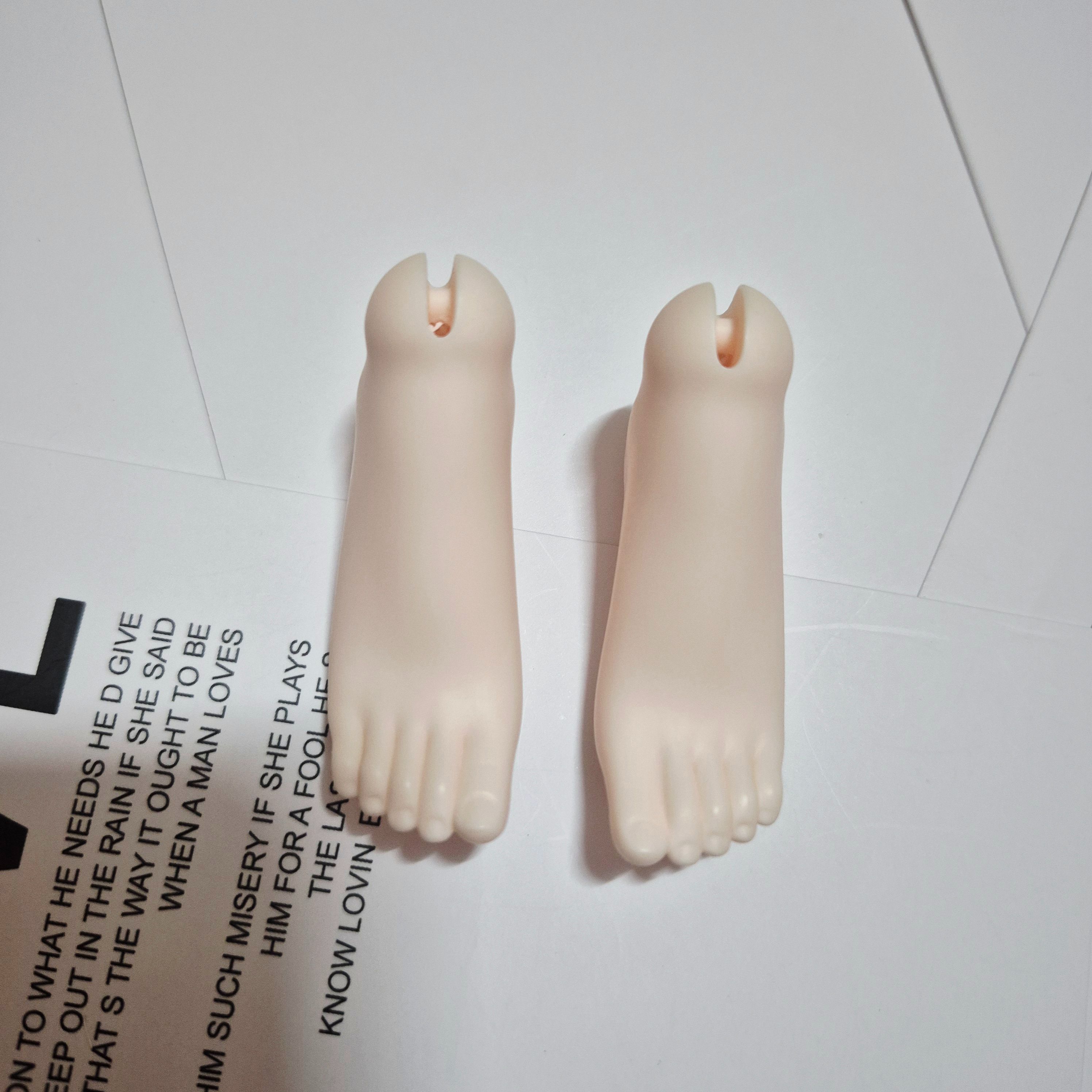 4分 ｜幻城人形女用高跟腳/Mia粉