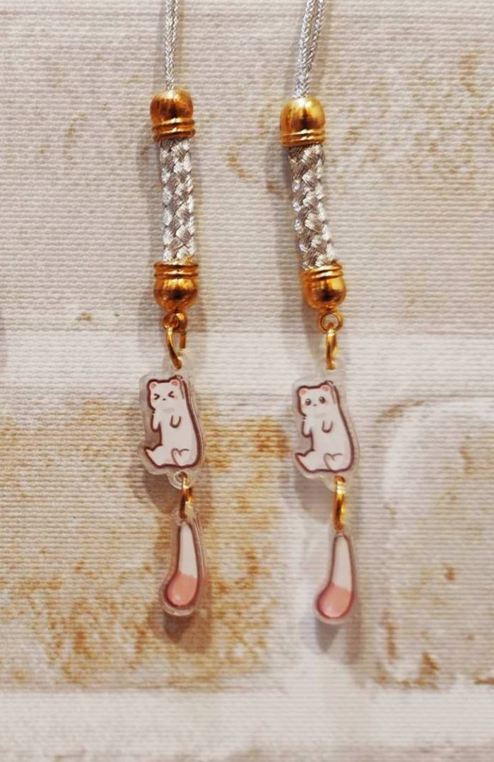 托帕（*備註要耳勾/耳夾/吊飾）