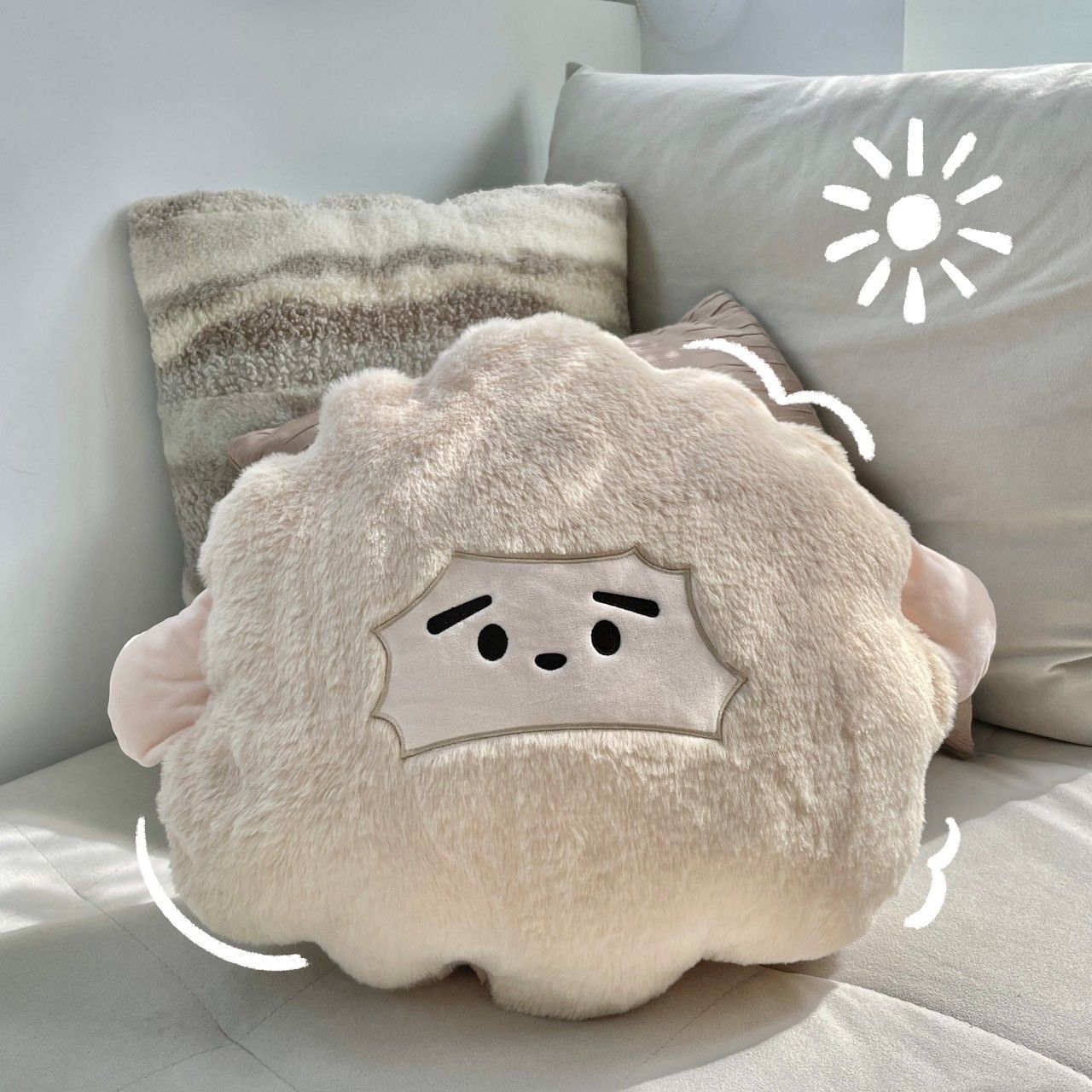 【暖羊warm sheep】暖羊小太陽抱枕｜造型抱枕｜軟綿綿抱枕｜沙發抱枕｜刺繡