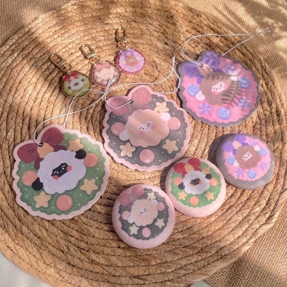 【暖羊warm sheep】暖羊聖誕節｜原創｜鑰匙圈｜壓克力吊飾｜毛絨絨徽章｜香氛片｜文創