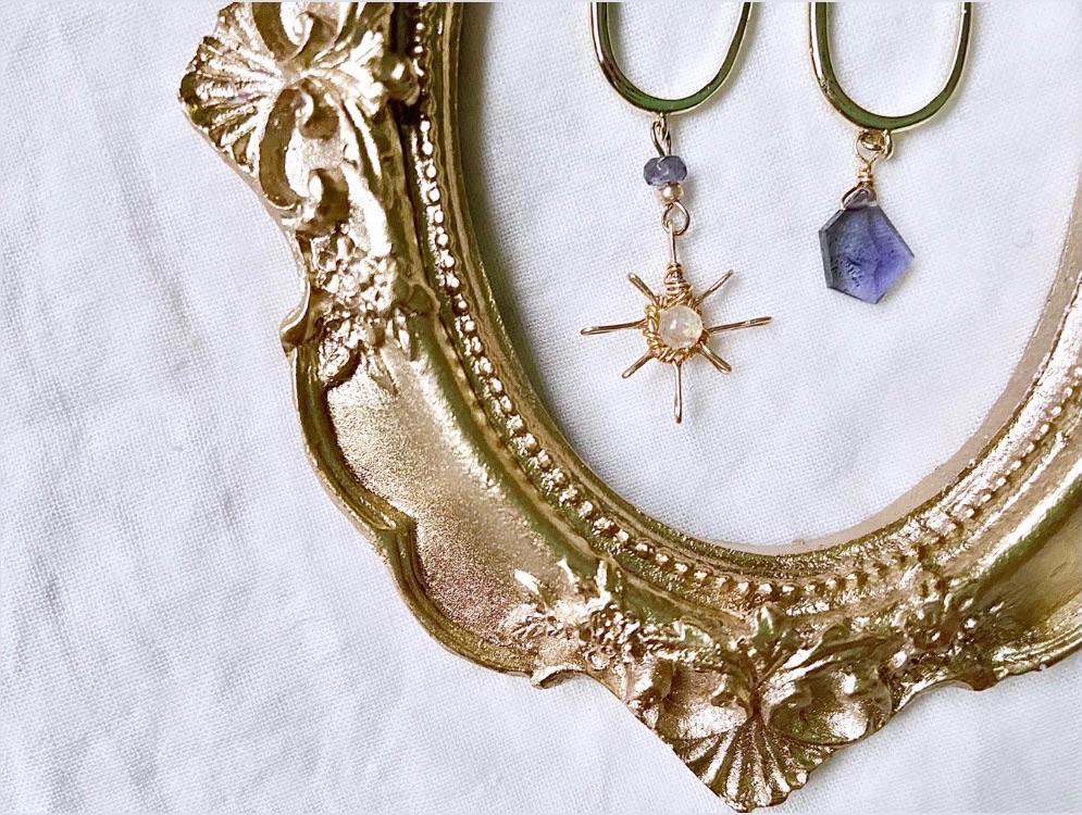 ｛原創手工耳環——星塵（stardust）｝｜菫青石、月光石、海藍寶、紫蛋白石、藍晶石