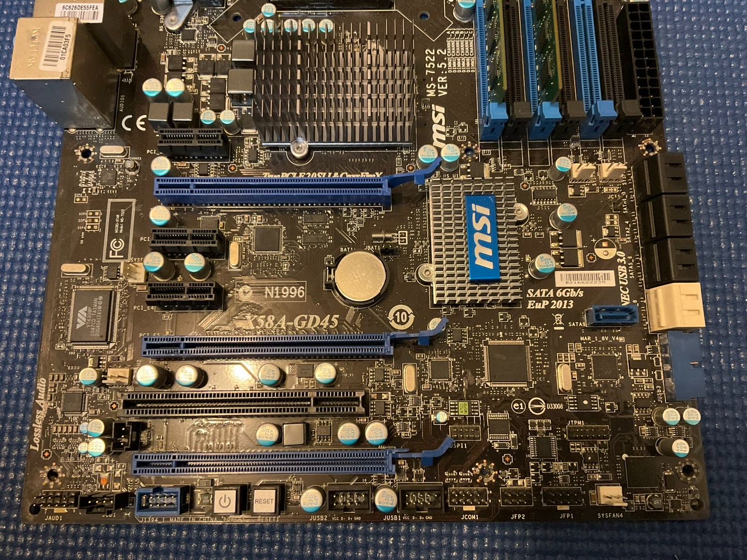 X58 主機板 + X5650 + DDR3 2G*2