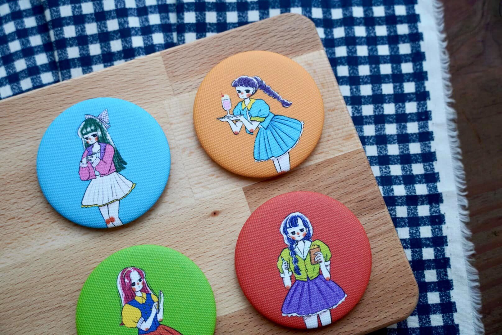 （買一送一）油畫布胸章 80’S美少女