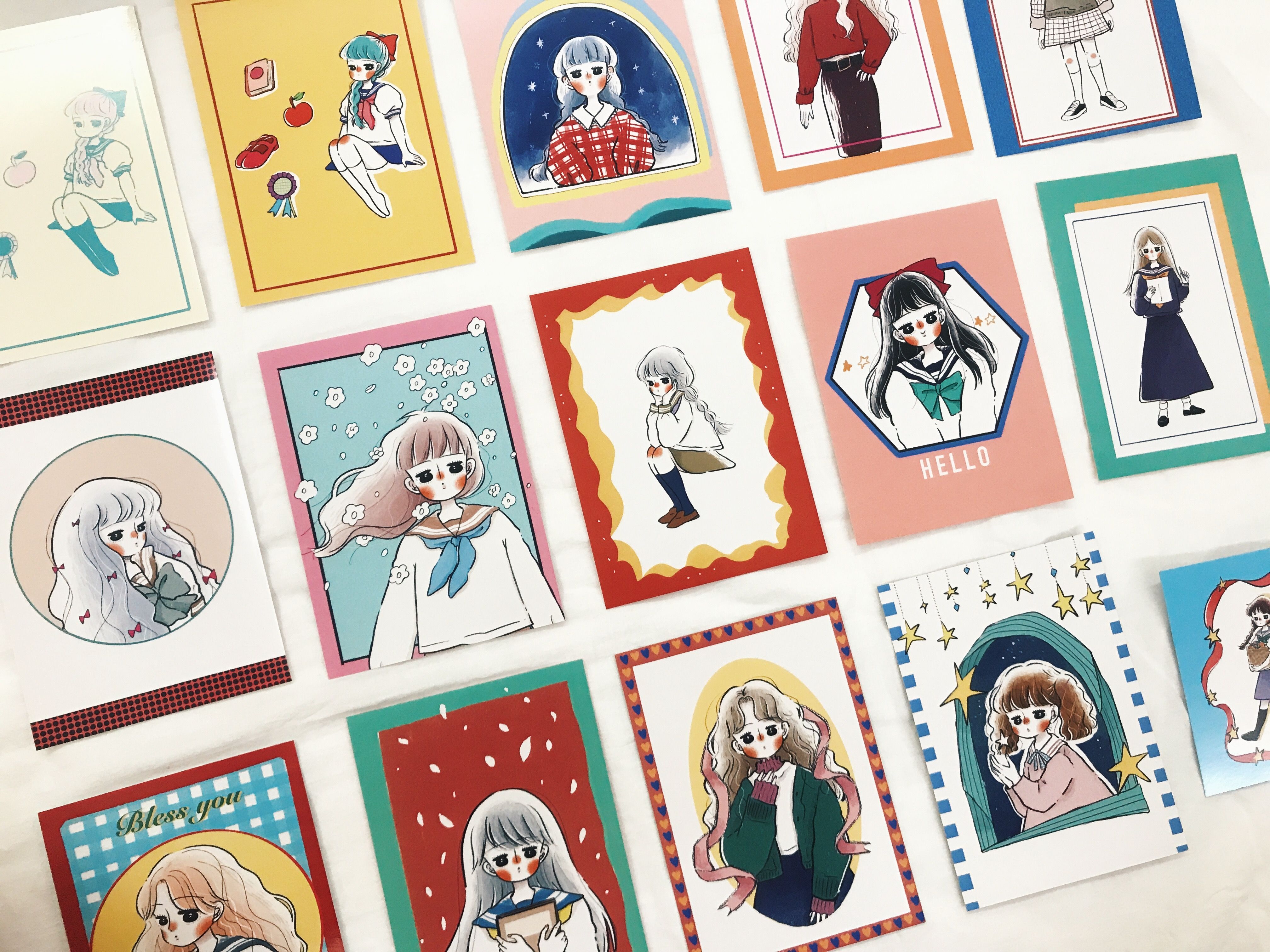 ＼ 任選明信品買三送一 /