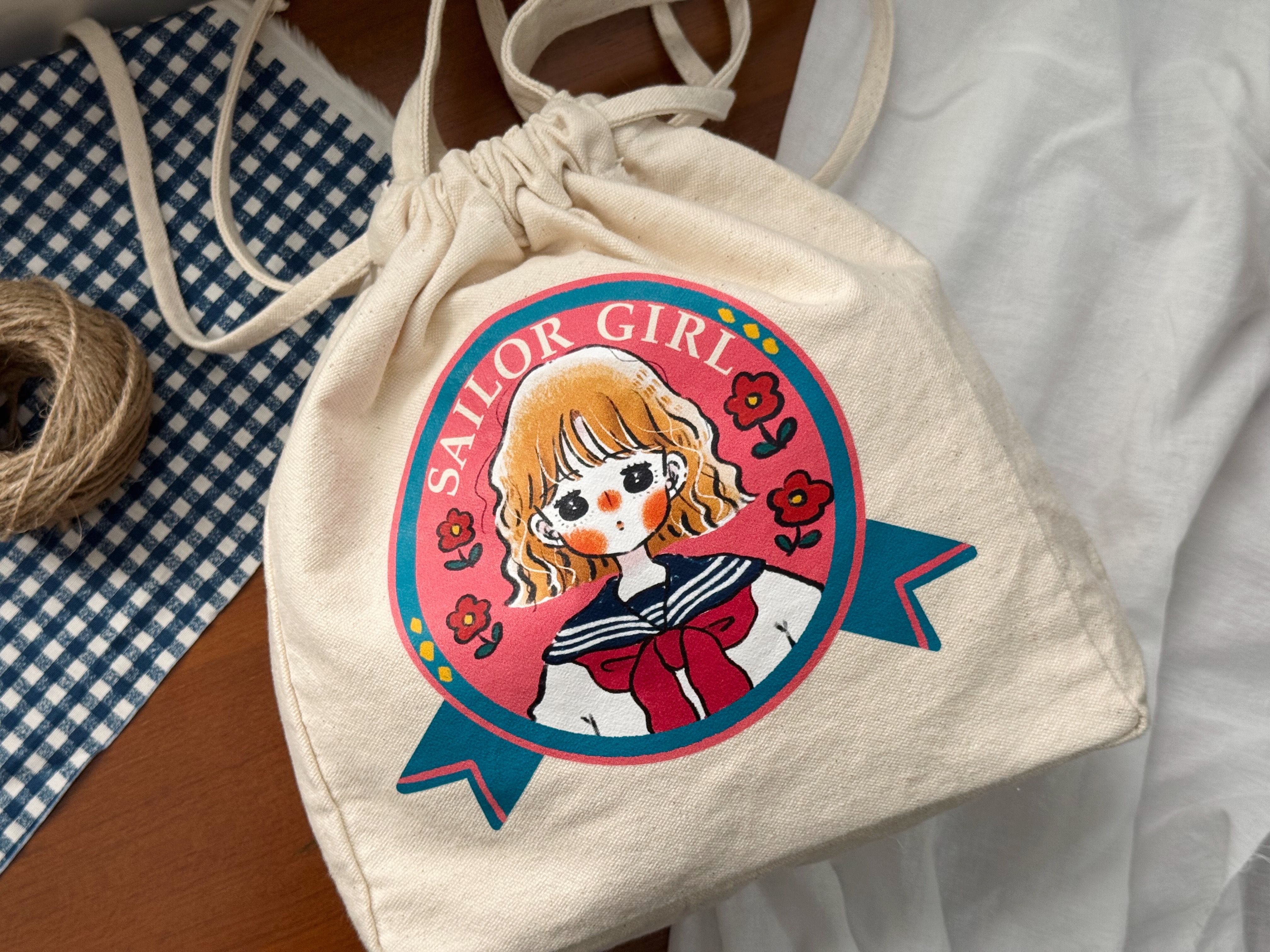 | 預購 |束口手提袋 復古標籤的女孩