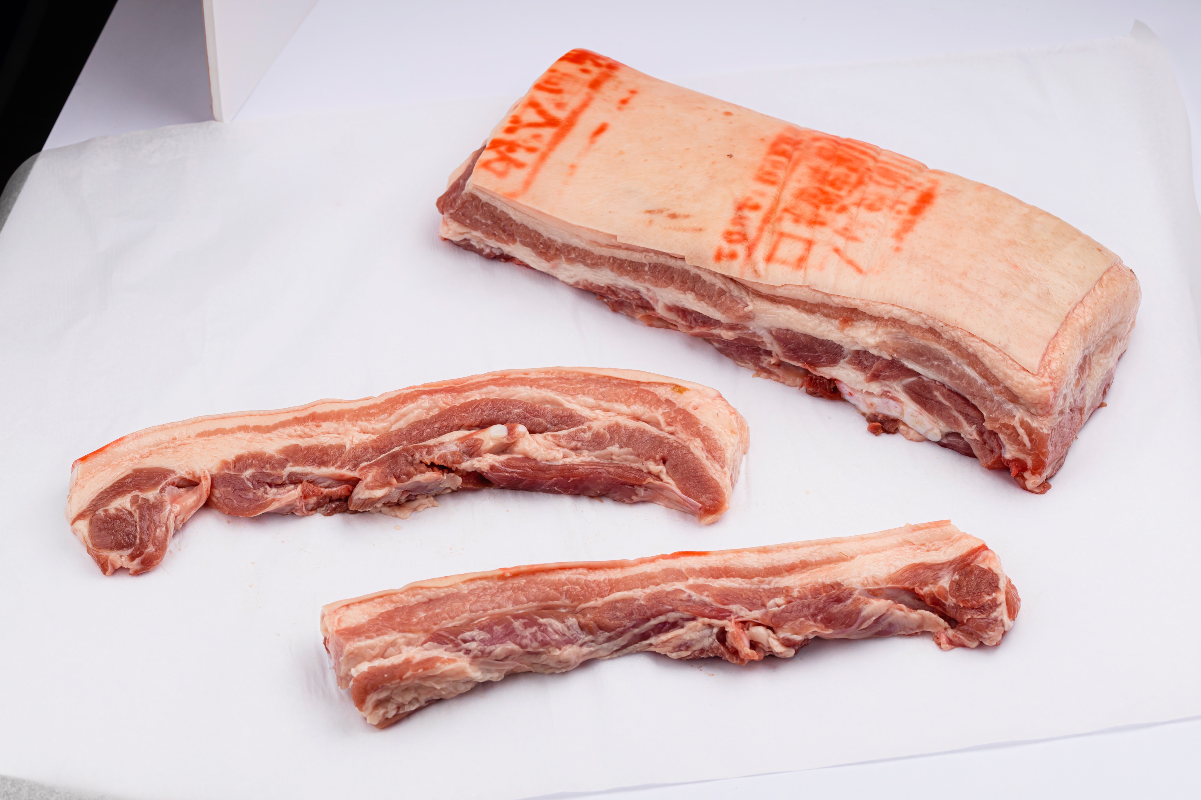 五花肉，三層肉