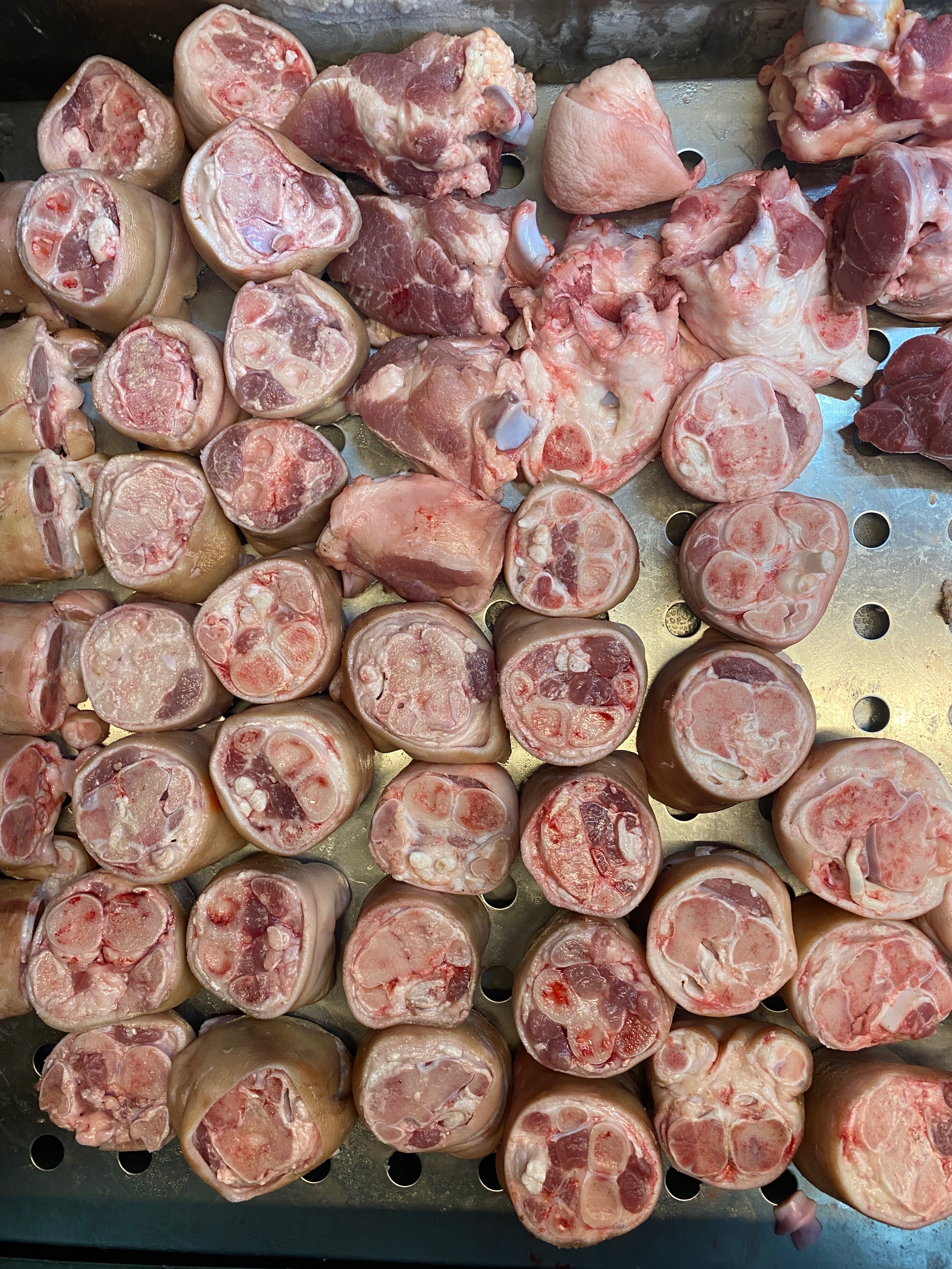 新鮮豬腳（有腳筋）