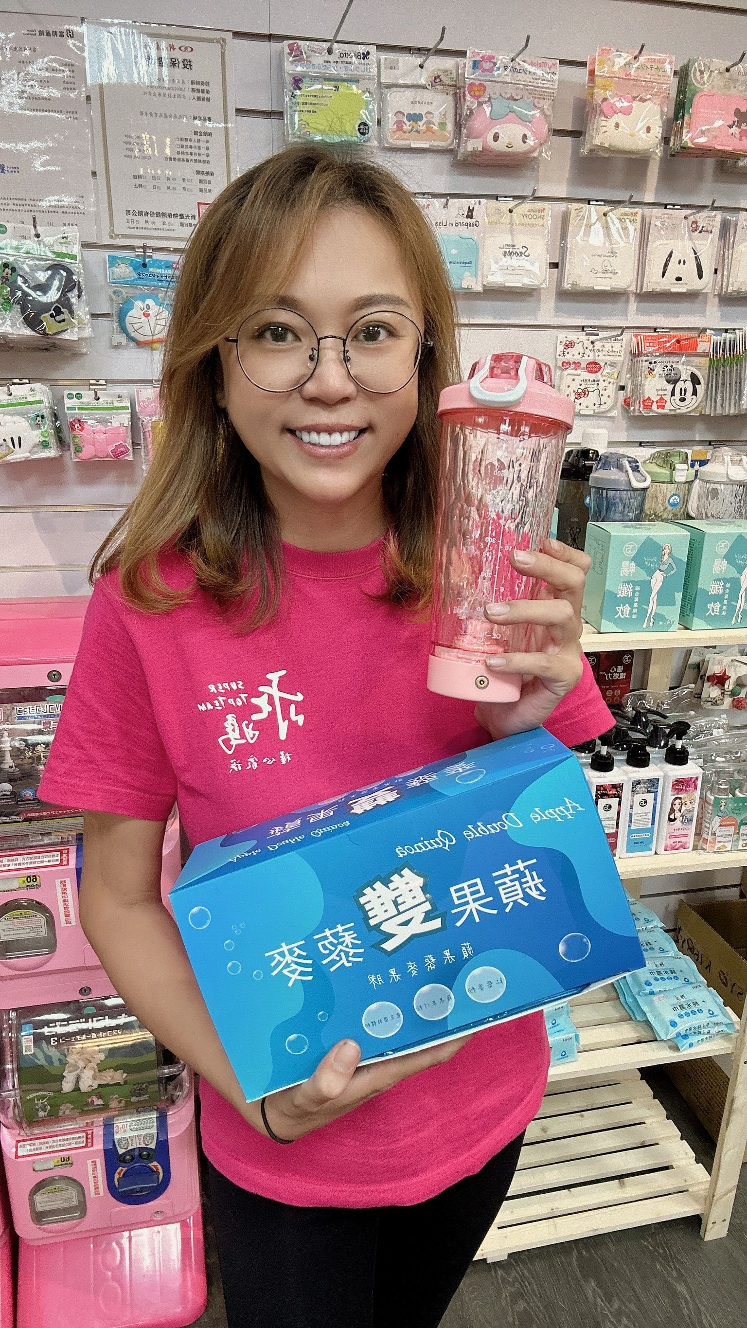 高纖高飽足蘋果雙藜麥果膠（30包/盒） 2580元 ※買兩盒送攪拌杯一個（顏色隨機）※購買2盒再送10包體驗