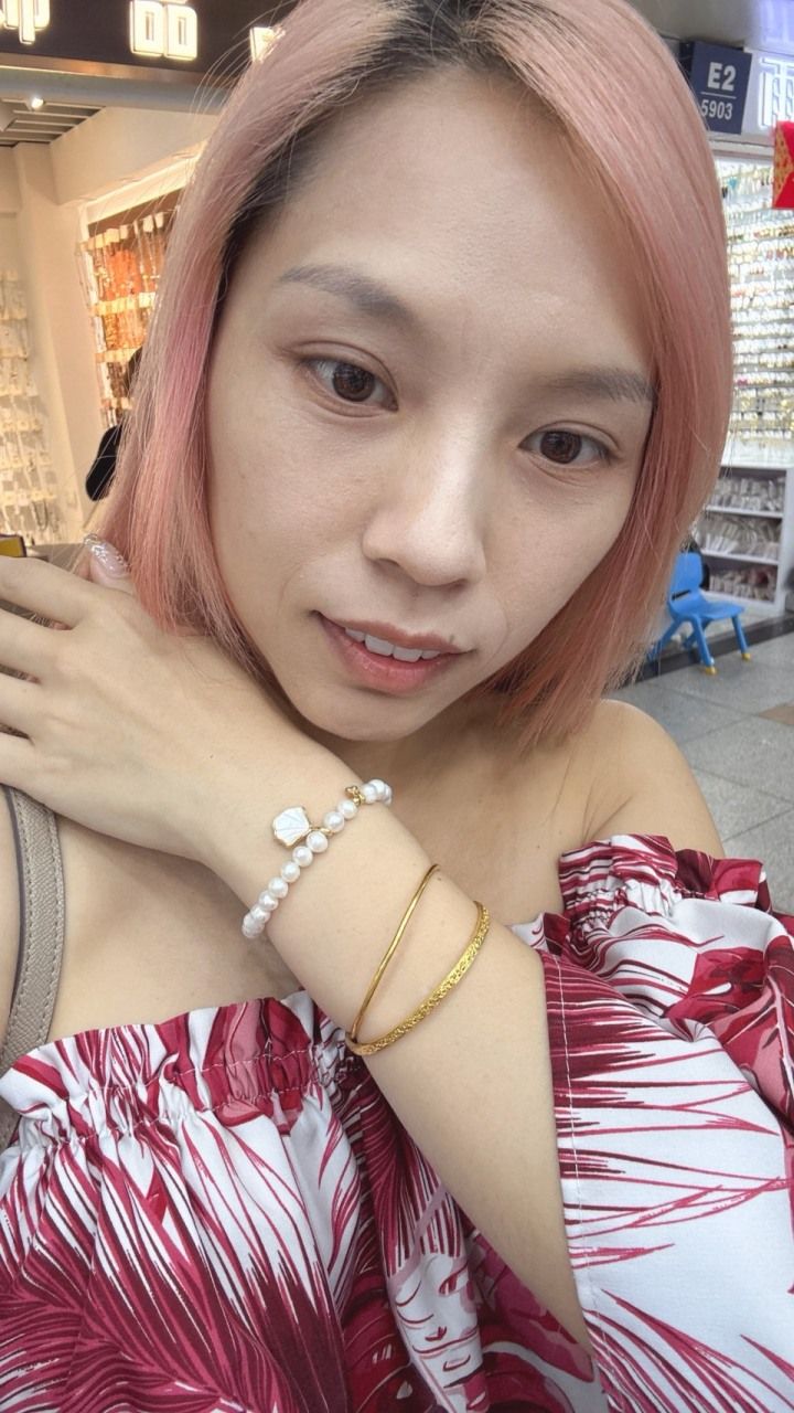乖媽私藏款超美調節式珍珠手鍊 價格：一條990元