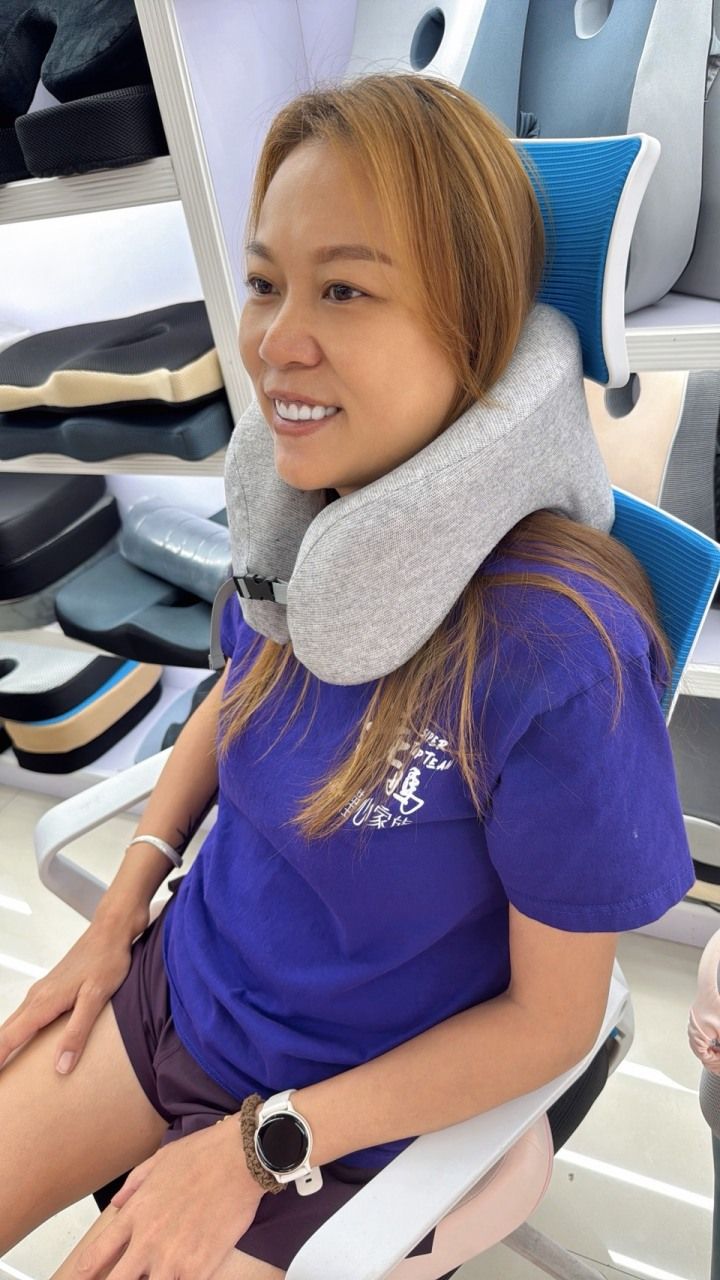 旅行辦公上學必備 U型趴睡護頸兩用枕  一個499元／兩個888元（下單後請備註顏色，無備註隨機出貨）