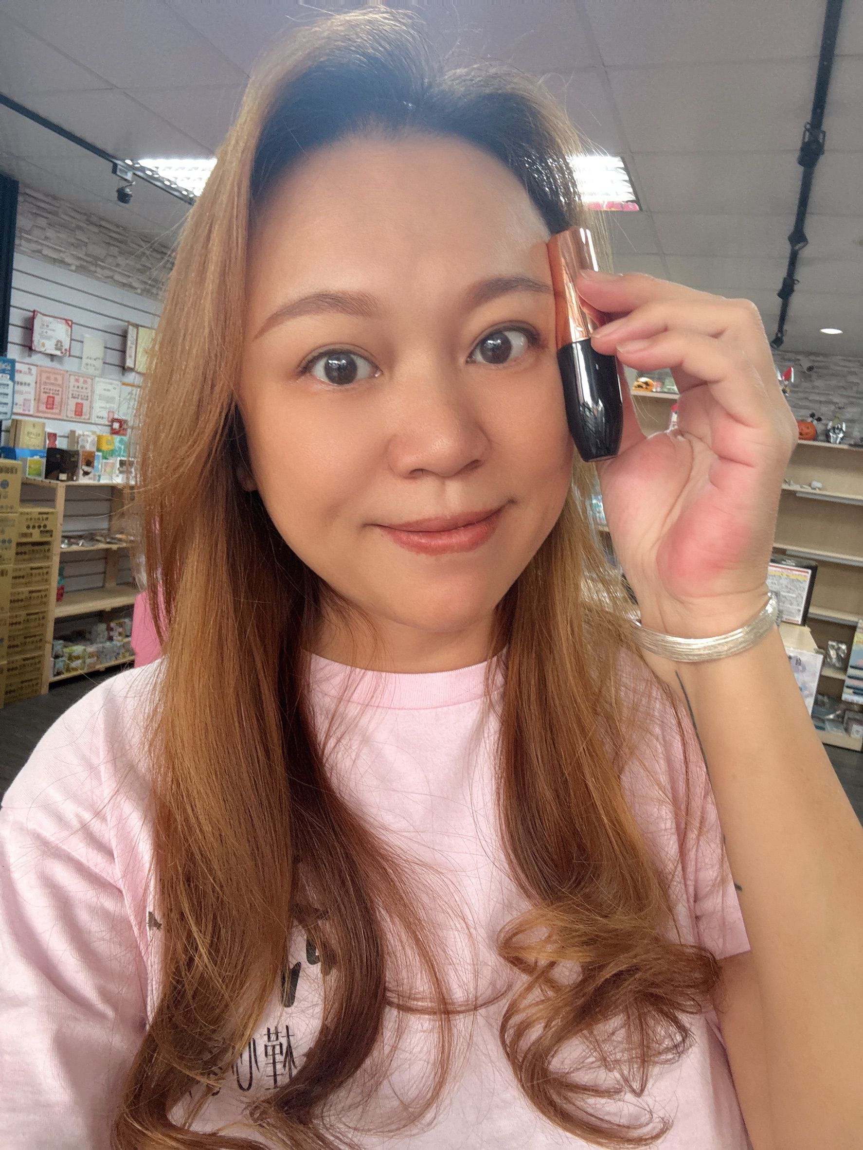 超自然不掉色撕拉眉膏 一支129元