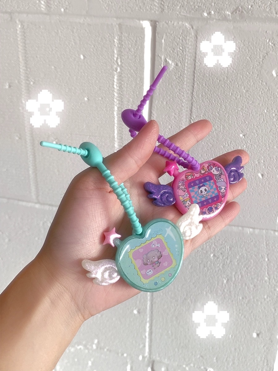 加價購🍬 Hashtag DDD 彩色愛心翅膀電子寵物機掛件