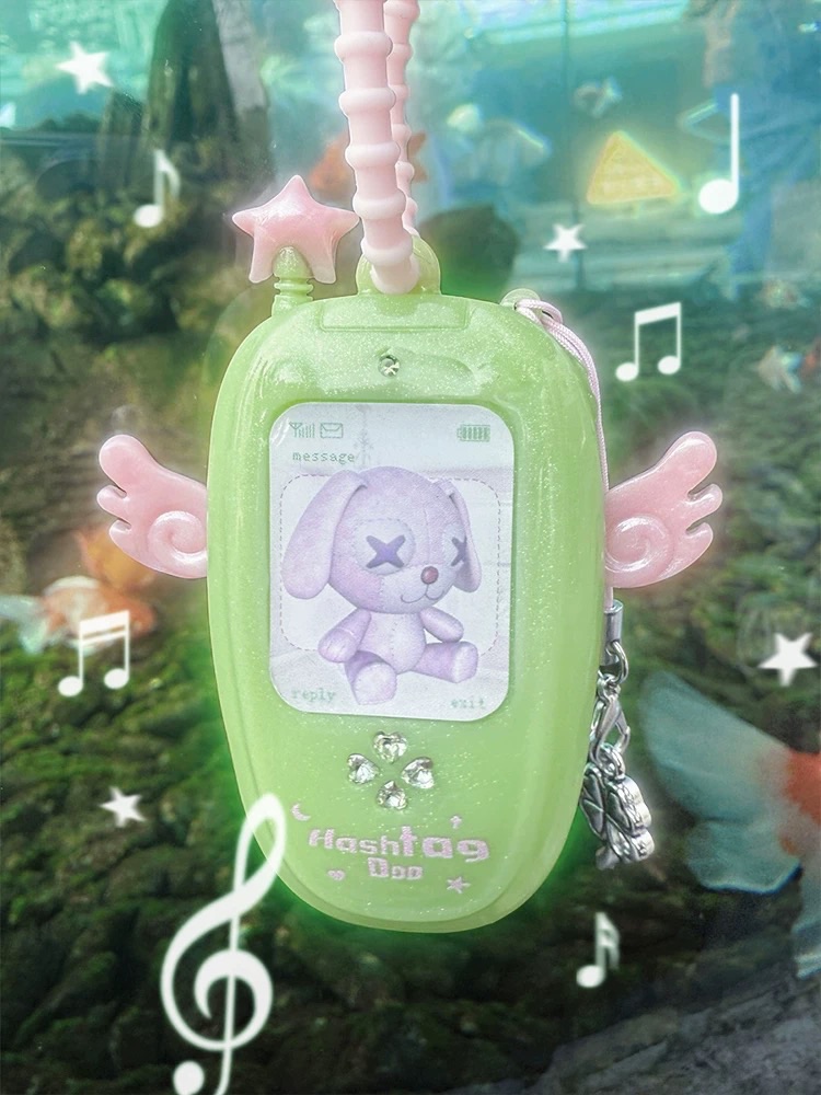 New⋆⸜♡⸝‍⋆ 夢核四葉草翅膀 天使復古手機掛件