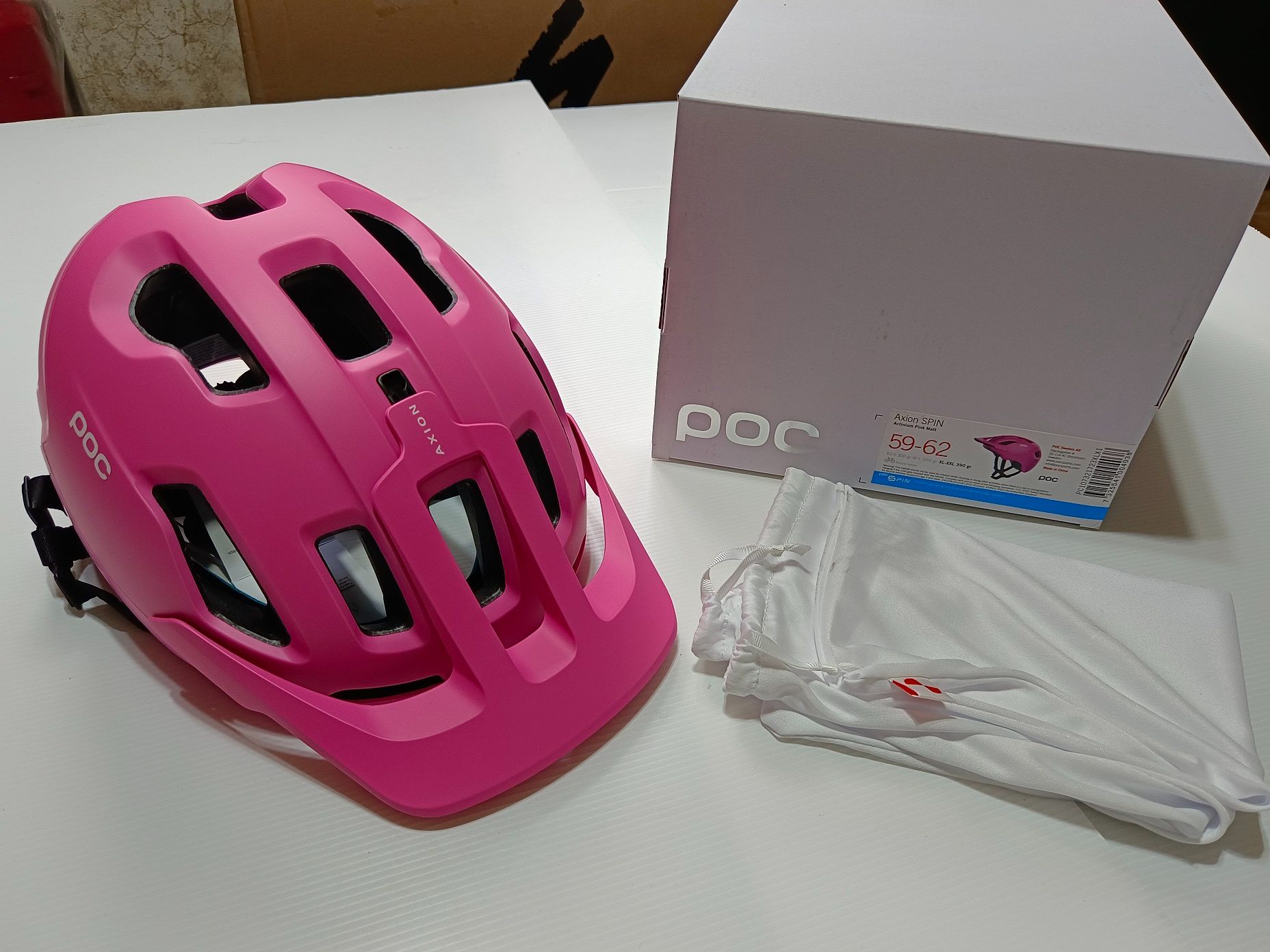 瑞典POC 安全帽 登山車 越野車 下坡車 MTB款式 原價5400