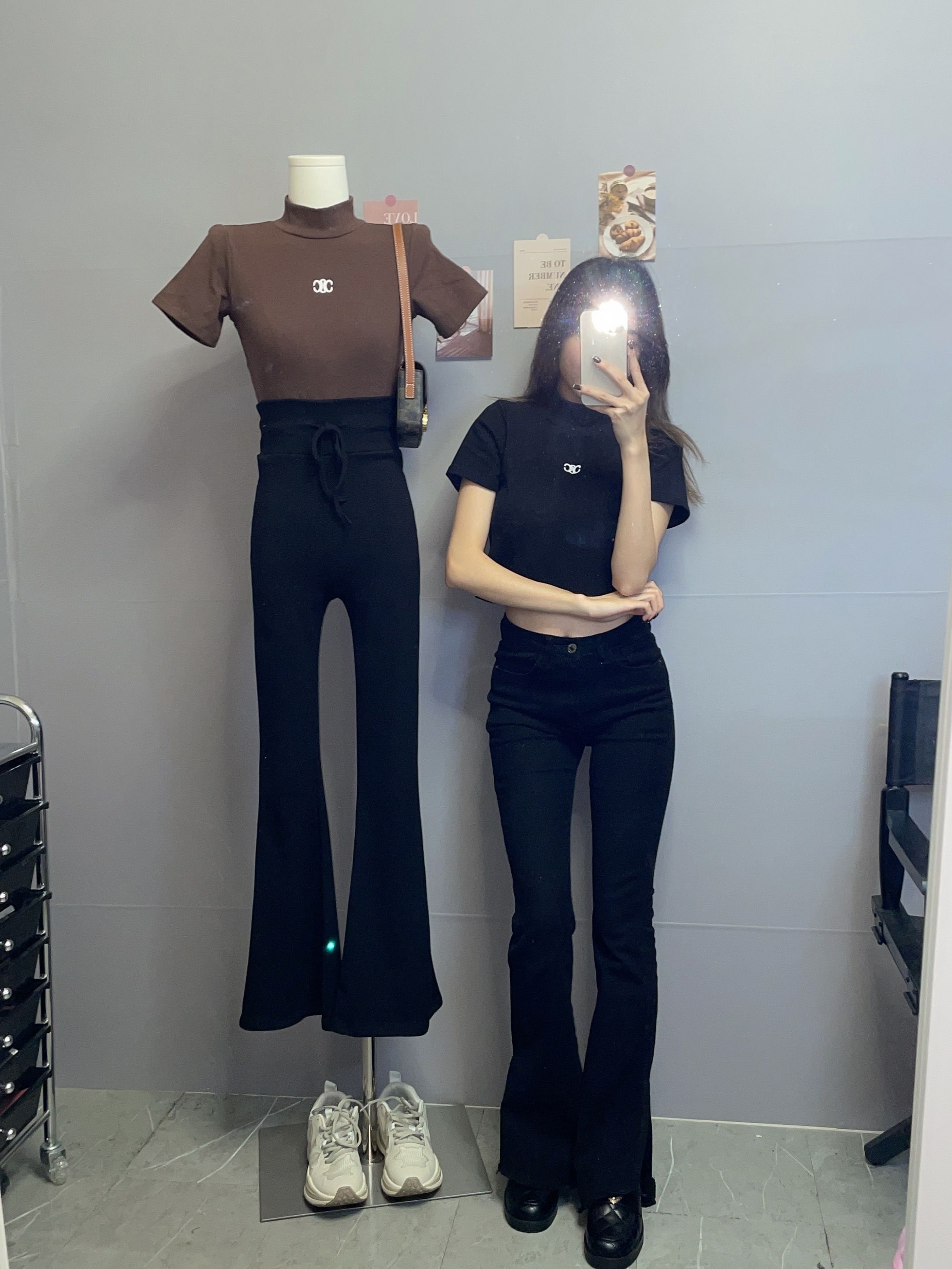 翻玩Logo立領短版上衣