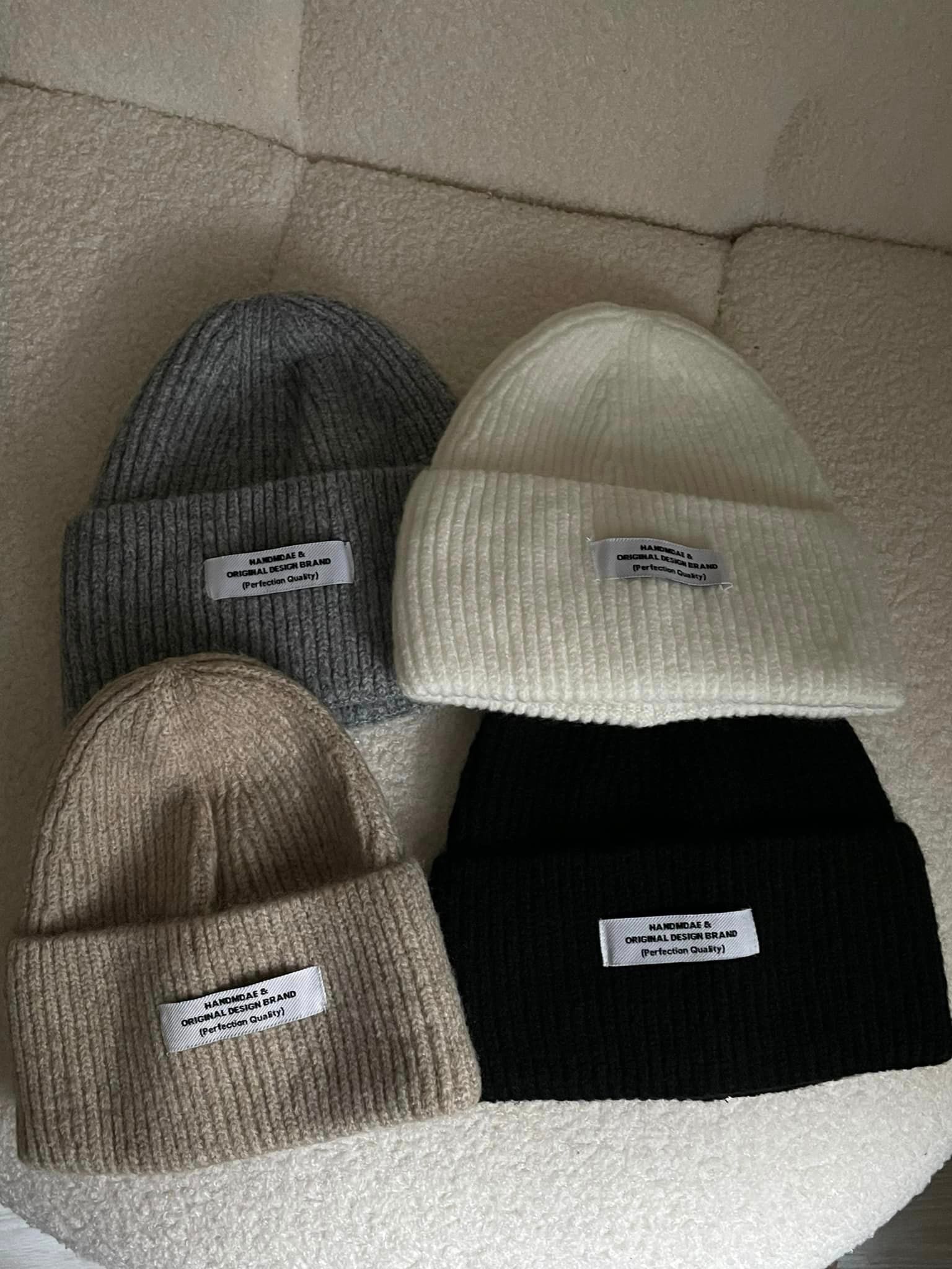 標籤針織糯綿綿毛帽