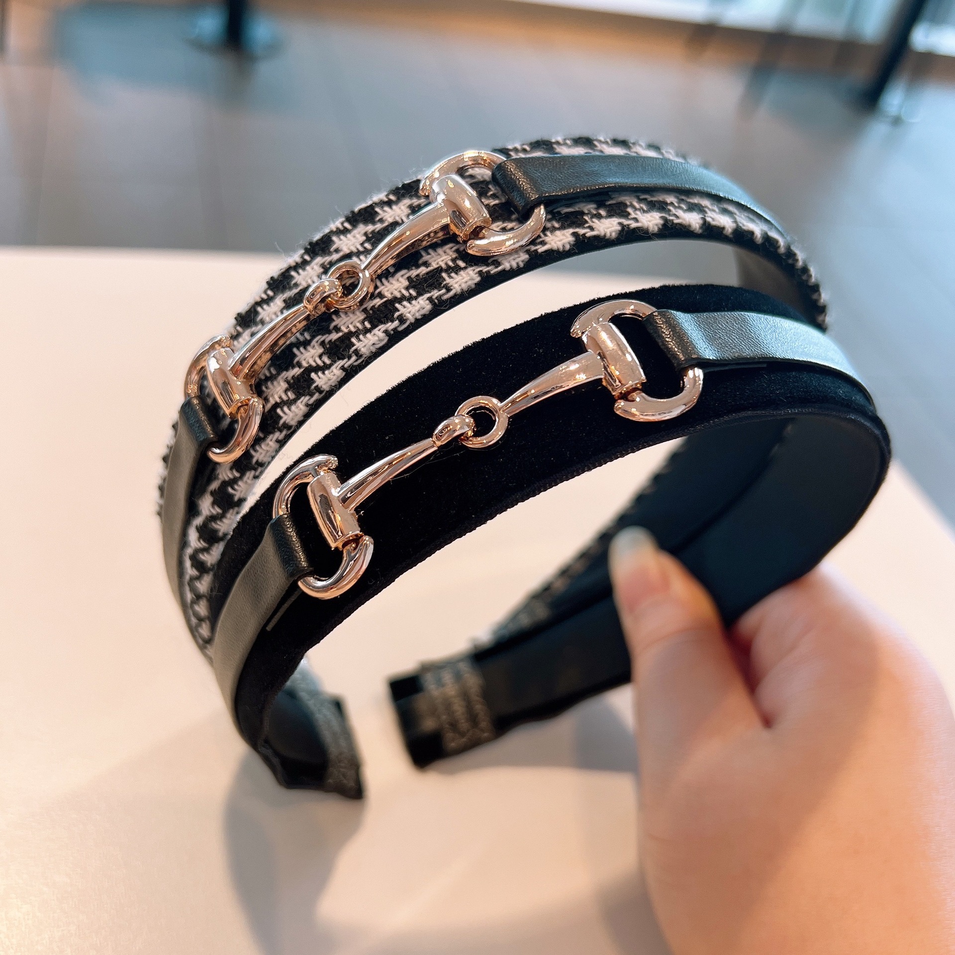 H-秋冬短絨金屬鍊條髮箍