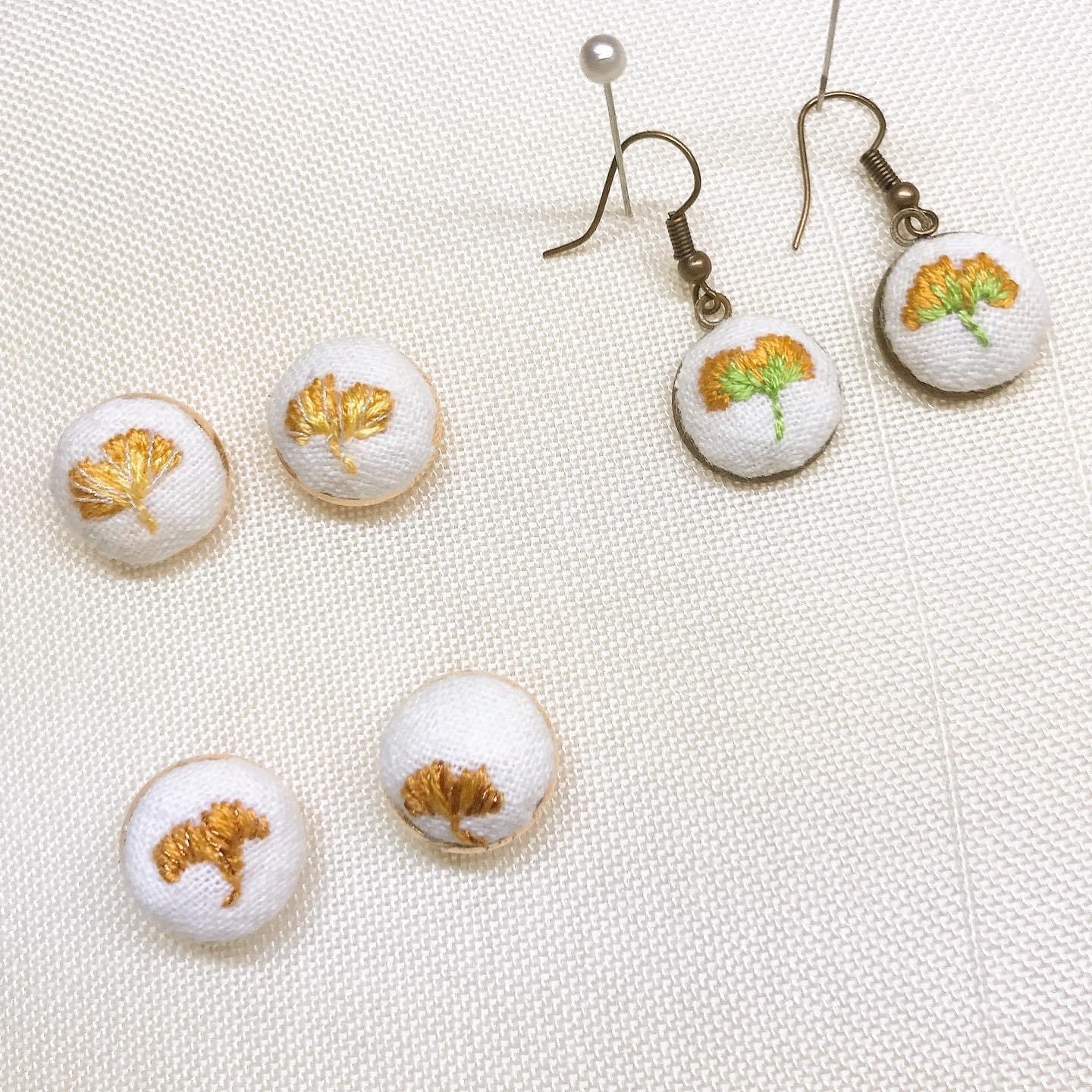 銀杏-手工刺繡耳環