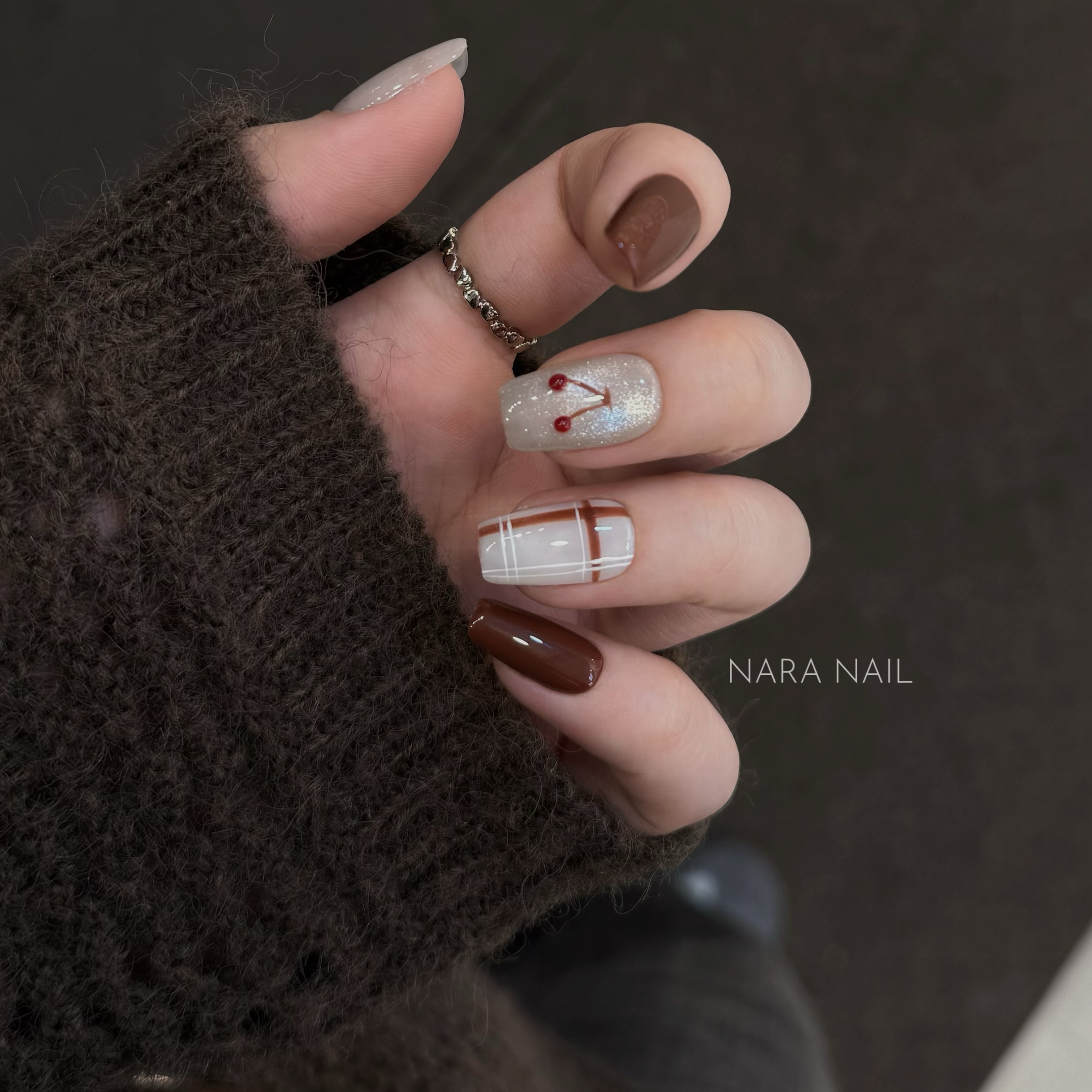 NARA NAIL