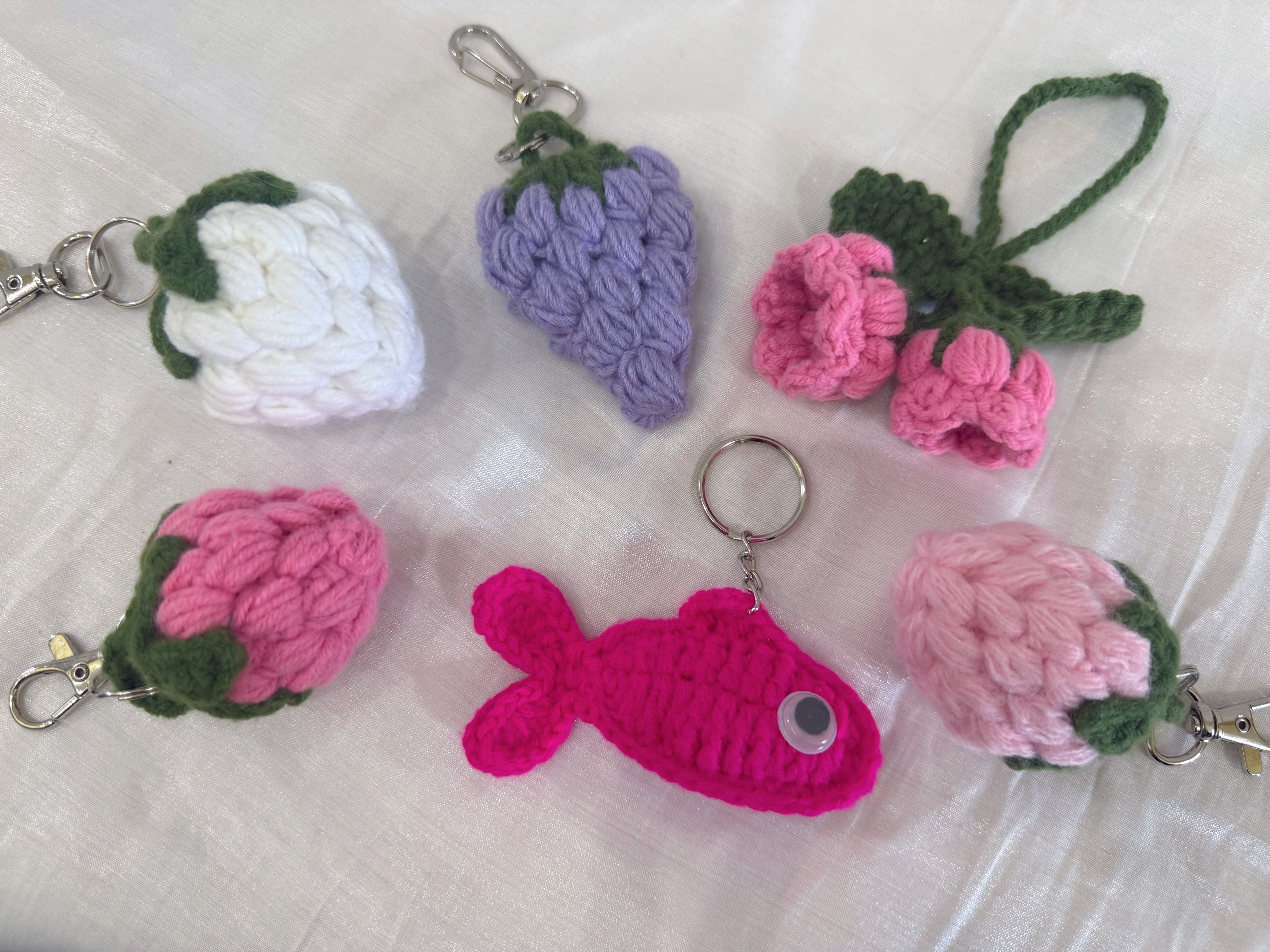 阿嬤做的吊飾們！🧶