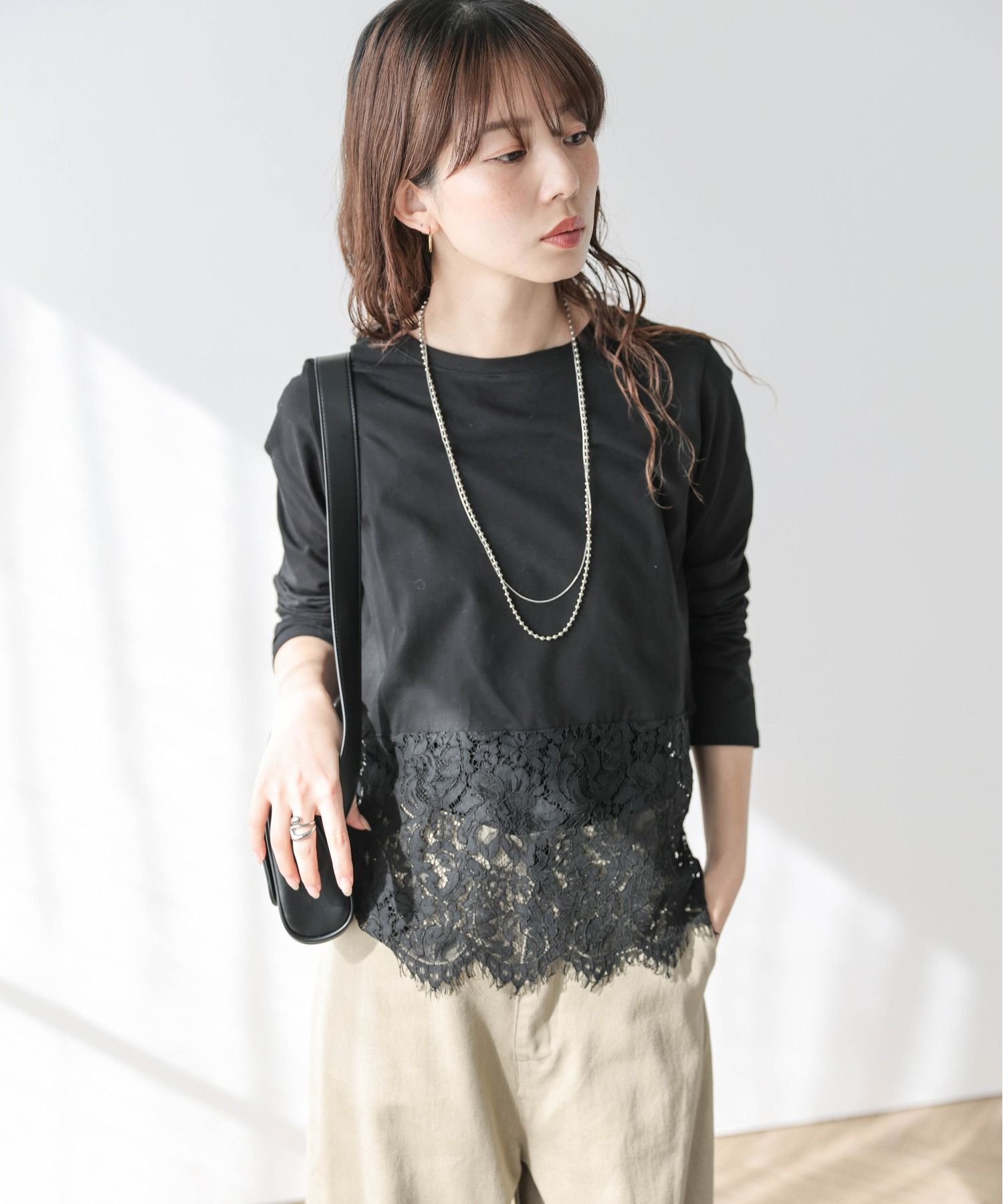 2906 蕾絲疊穿上衣