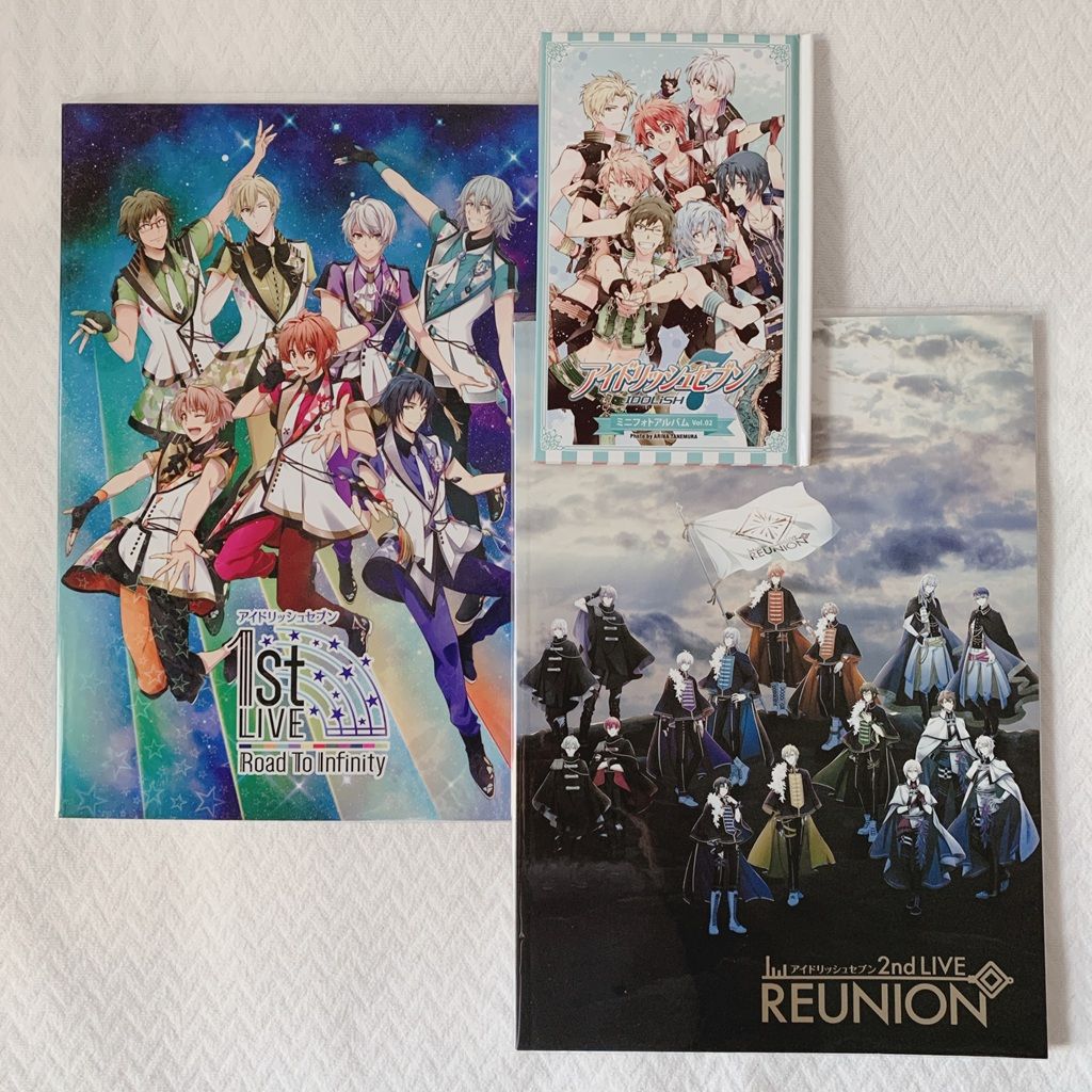 種村漫畫特典畫集、1st+2nd LIVE 演唱會場刊🔺微瑕見圖２～３