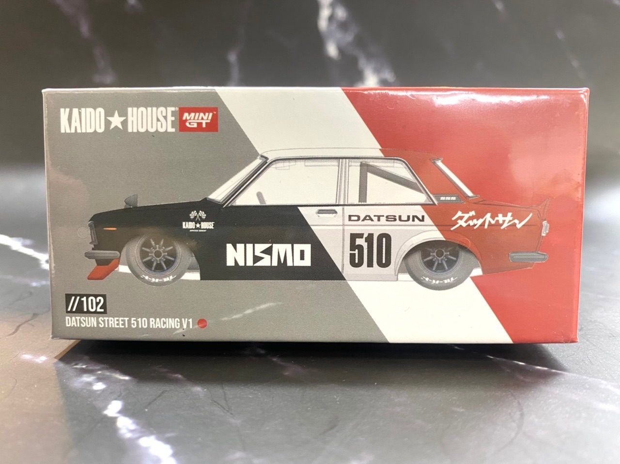 玩具偉富 現貨 MINI GT KHMG102 Datsun Street 510 Racing V1