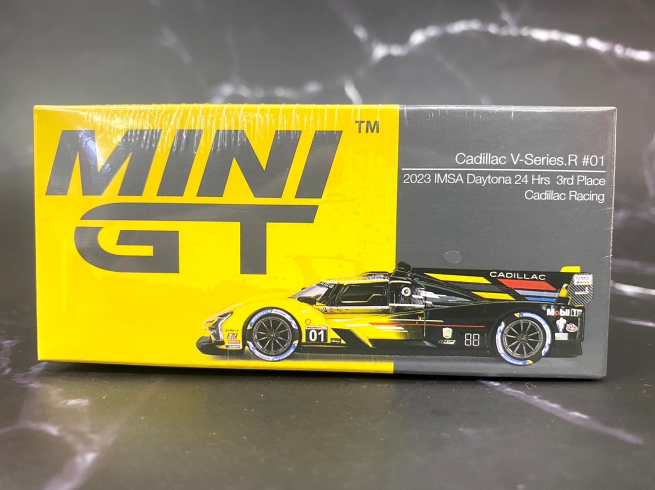 玩具偉富現貨 MINI GT 708 Cadillac V系列.R #01 2023年 IMSA 代托納 24小時 李軍
