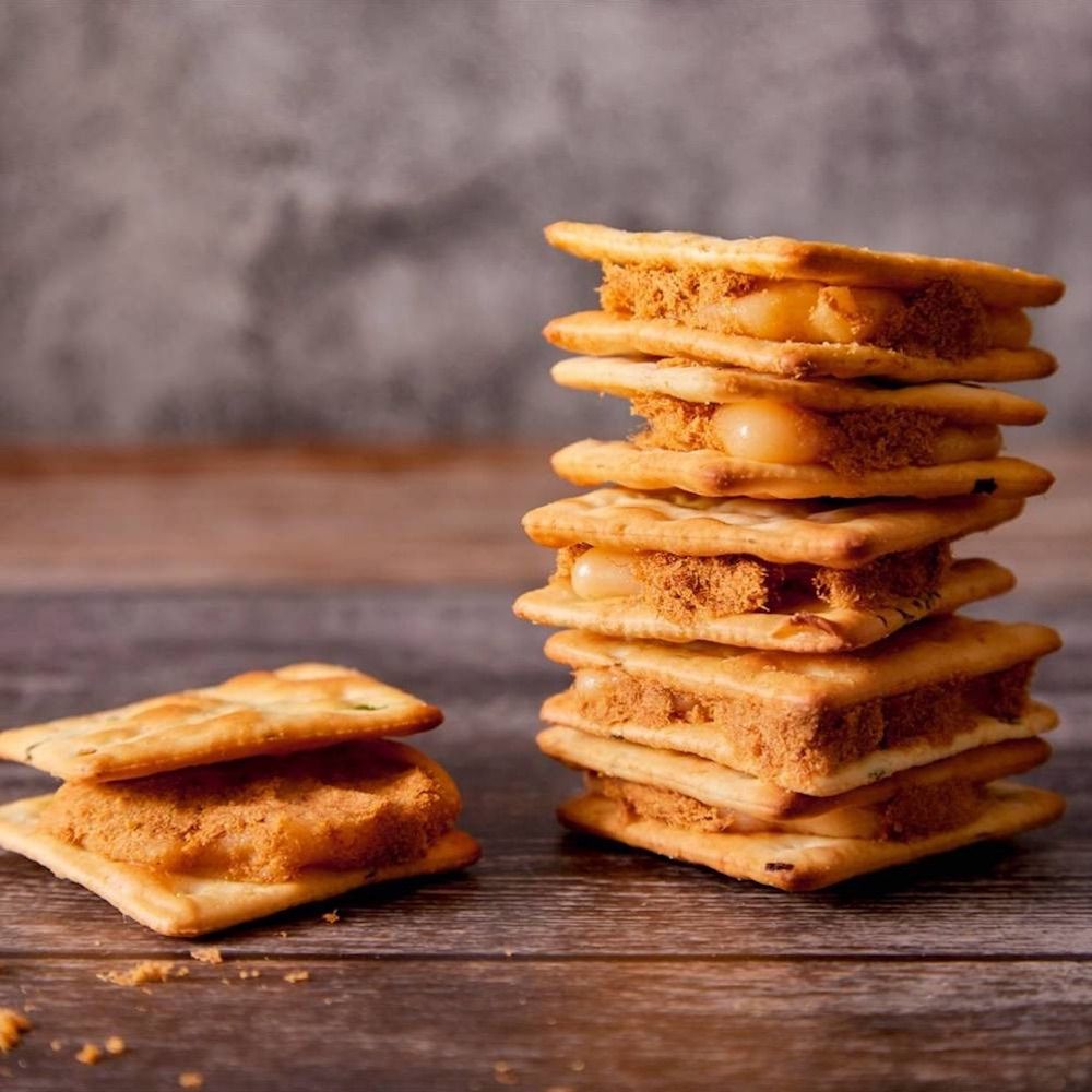 肉鬆牛軋餅 肉鬆夾心/手工現做/團購美食 獨家牛奶糖內餡牛軋餅 夾心餅乾