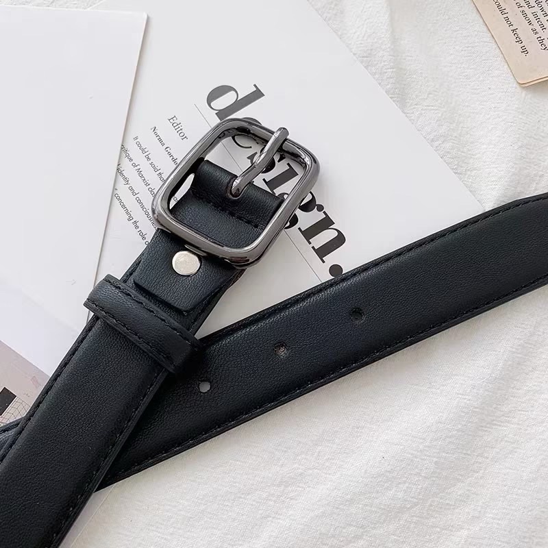 百搭方型黑金屬皮帶