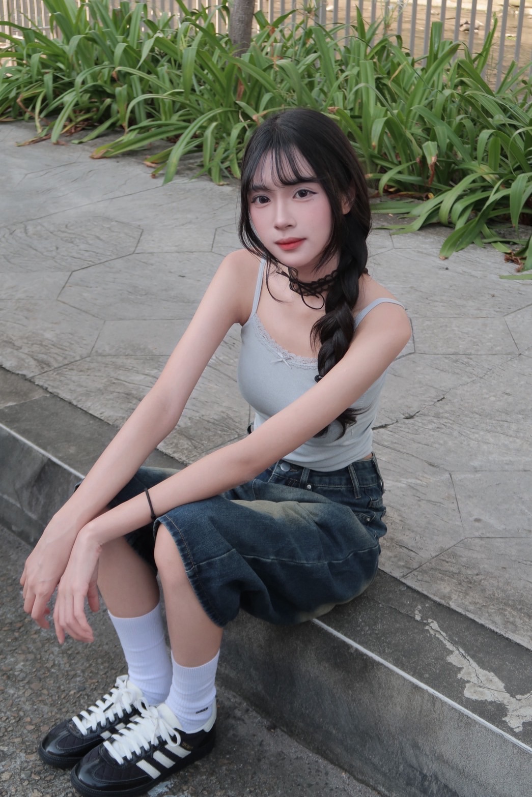 復古藍水洗刷色牛仔七分褲