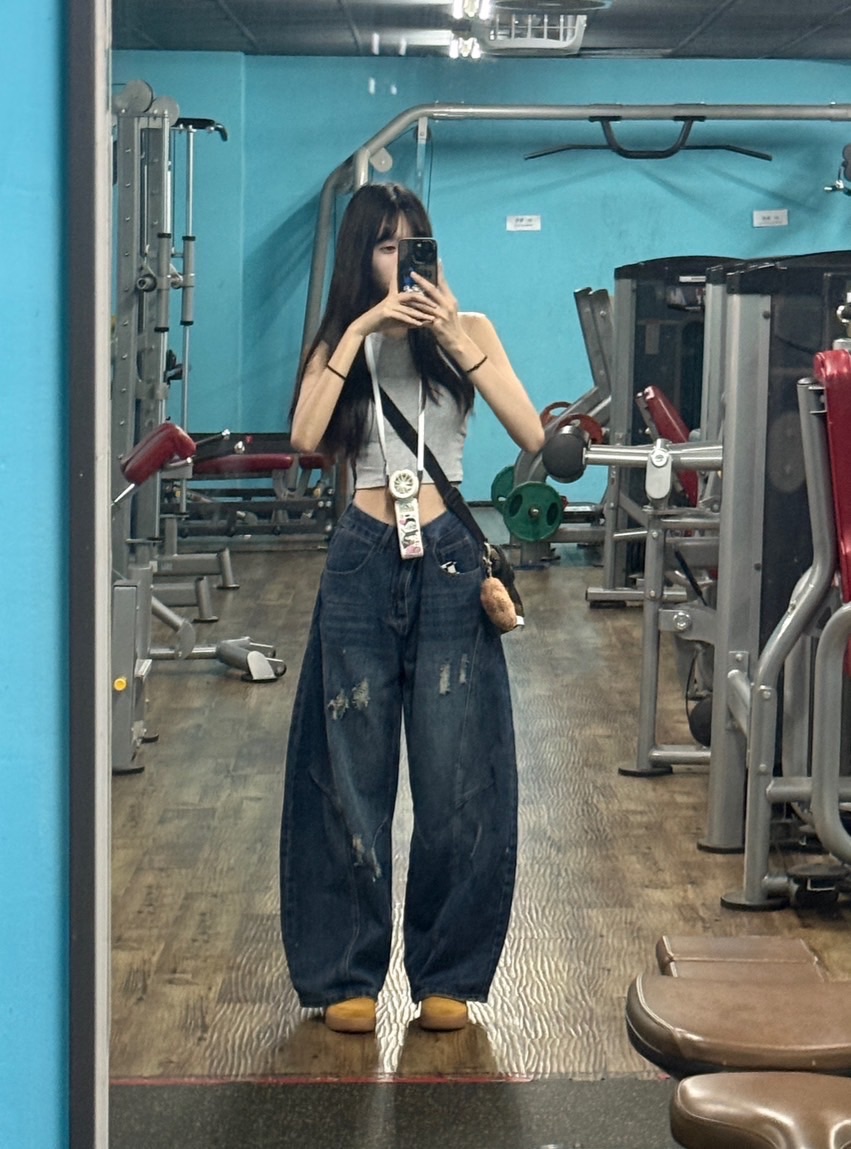 曈曈🖤刷破彎刀牛仔褲