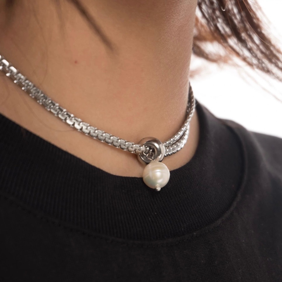 「necklace D04」