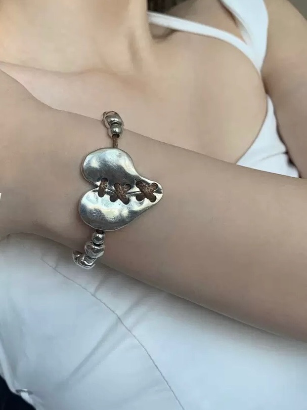 「bracelet A02」