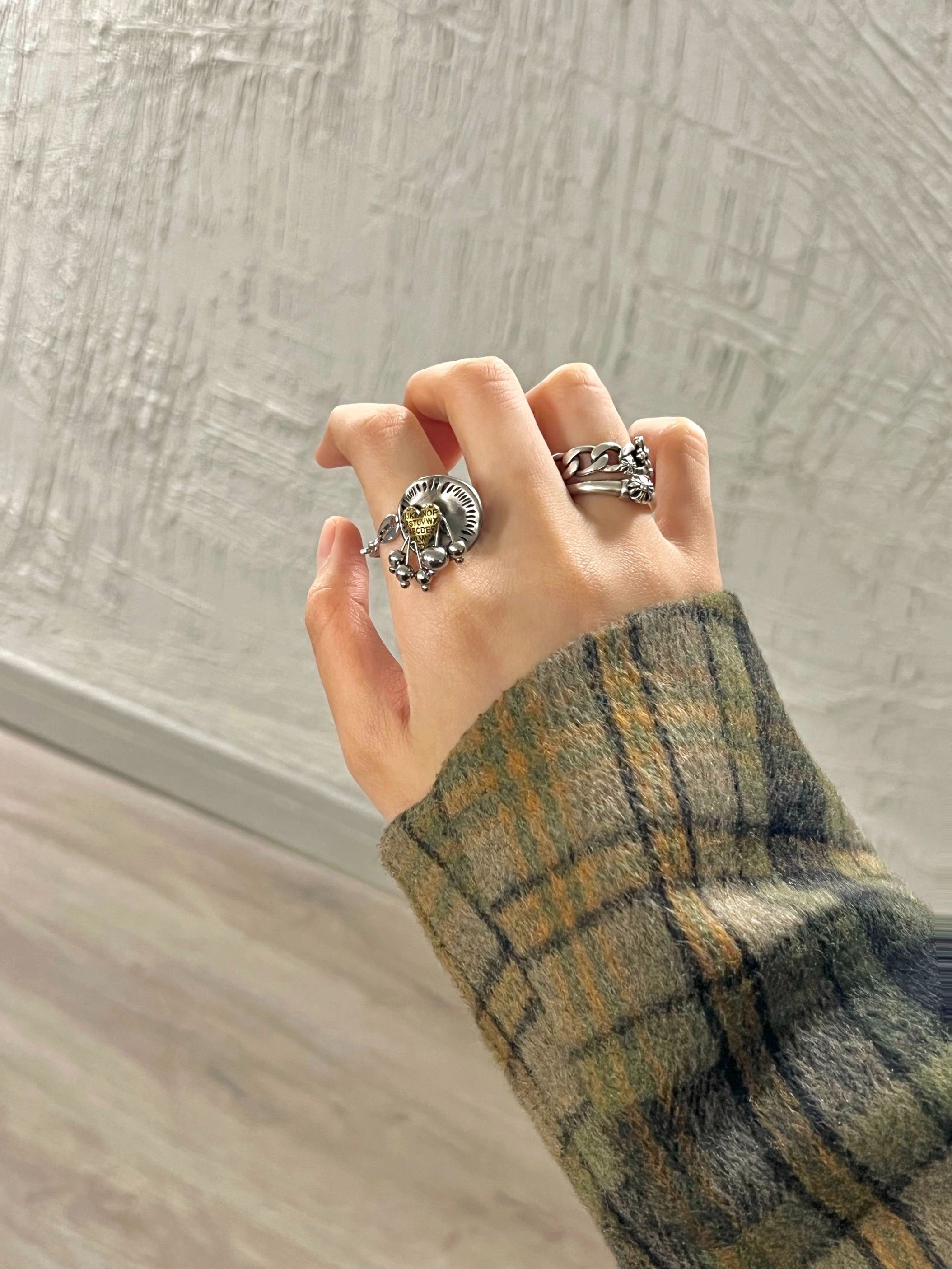 「ring E44」