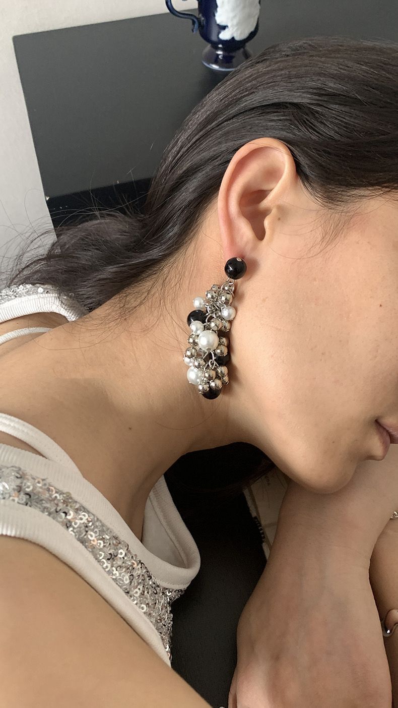 「earrings V01」