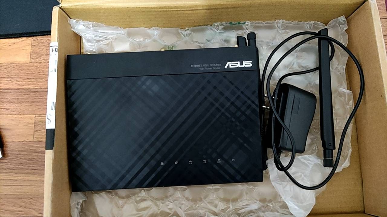 ASUS RT-N18U