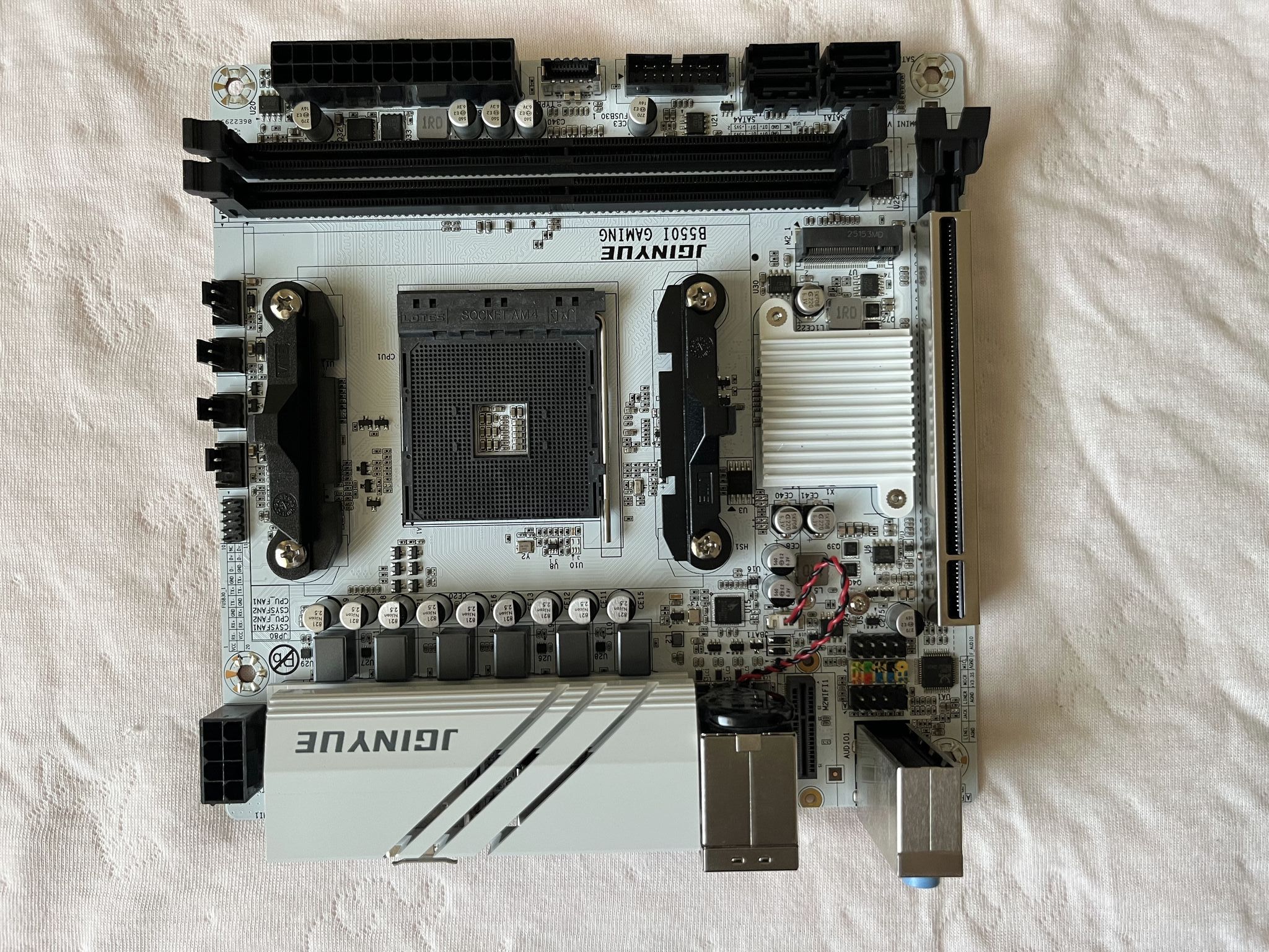 精粵 JGINYUE B550i-GAMING ITX