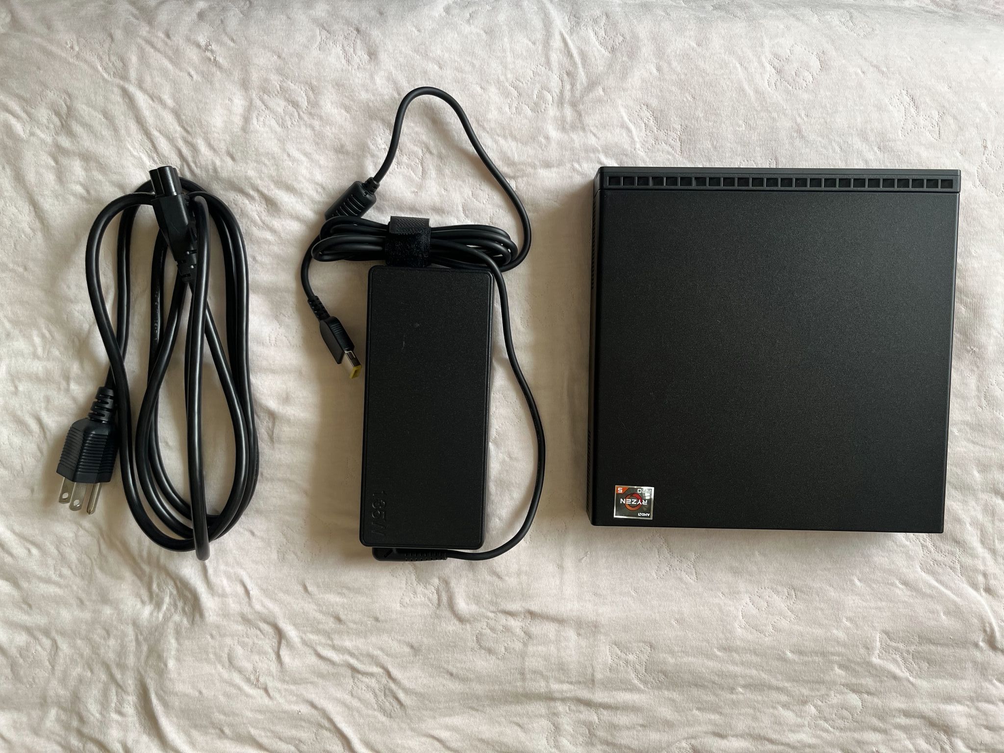 Lenovo ThinkCentre M75Q Gen2 5650G