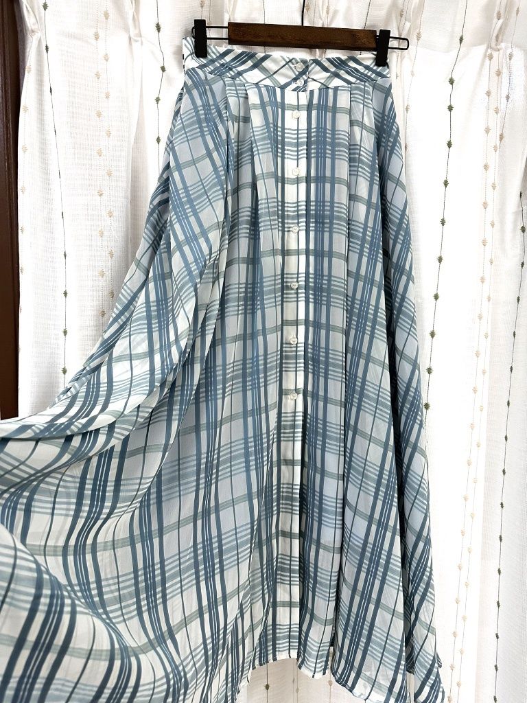 MARJORIE 瑪裘瑞副牌支線 Lady Mint ：排釦格紋傘裙（藍格）內有官網照（全新